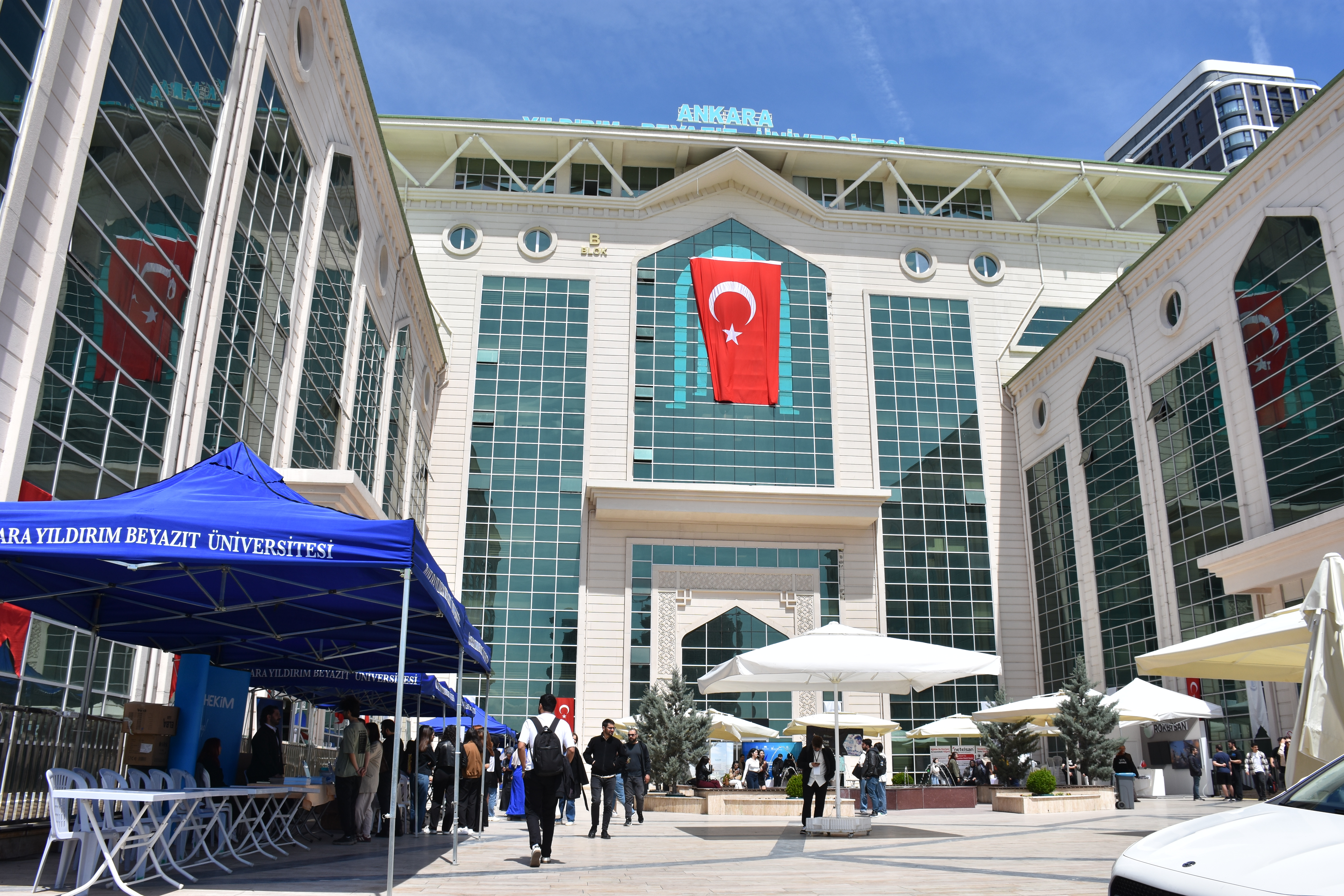 Ankara Yıldırım Beyazıt Üniversitesi Galeri Resmi