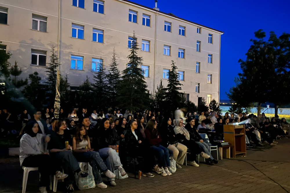 Ankara Yıldırım Beyazıt Üniversitesi Galeri Resmi