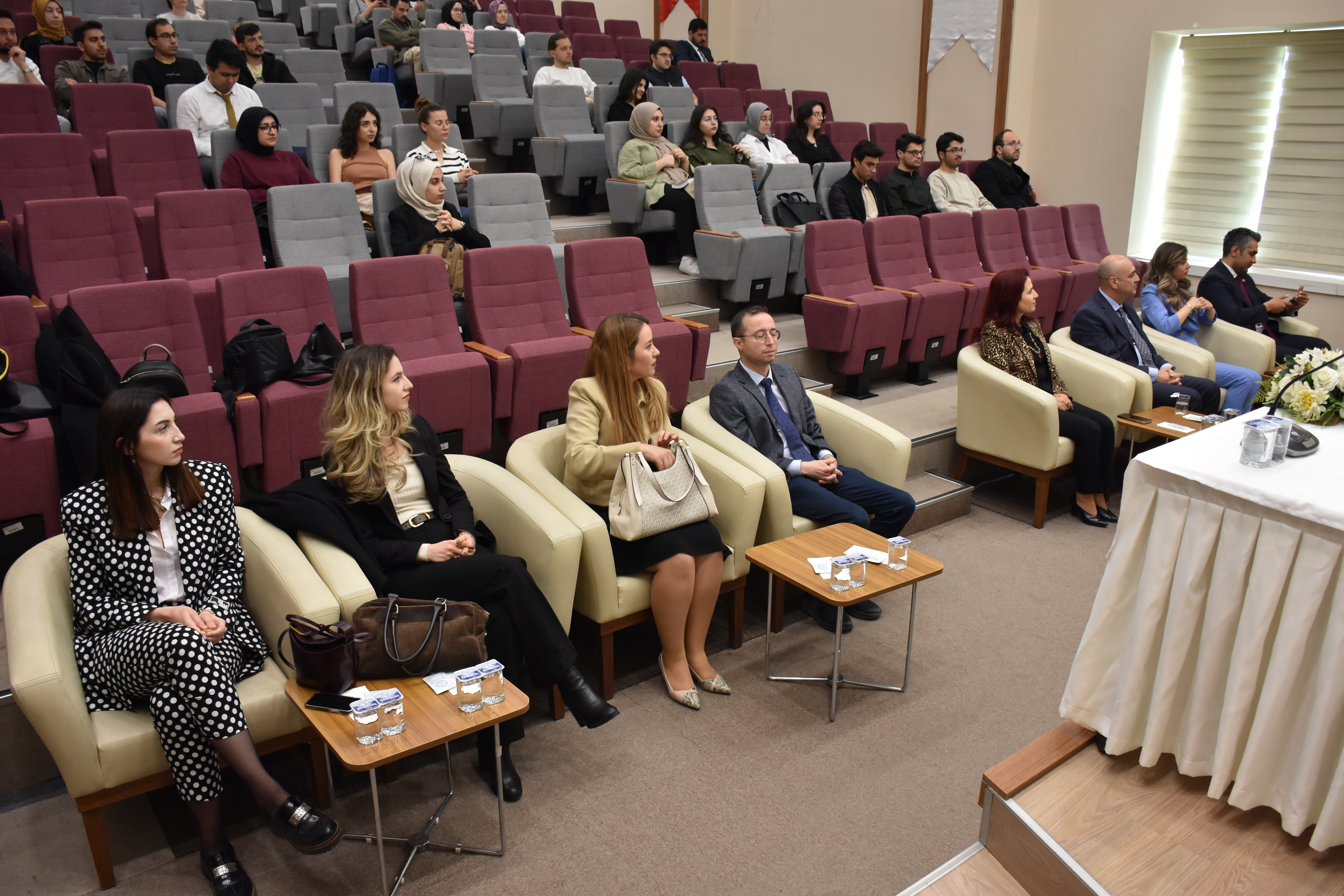 Ankara Yıldırım Beyazıt Üniversitesi Galeri Resmi