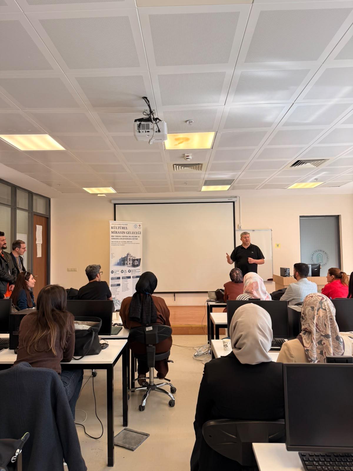 Ankara Yıldırım Beyazıt Üniversitesi Galeri Resmi