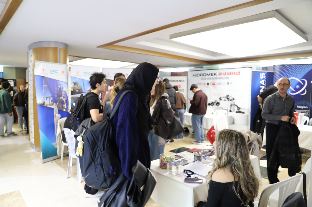 Ankara Yıldırım Beyazıt Üniversitesi Galeri Resmi