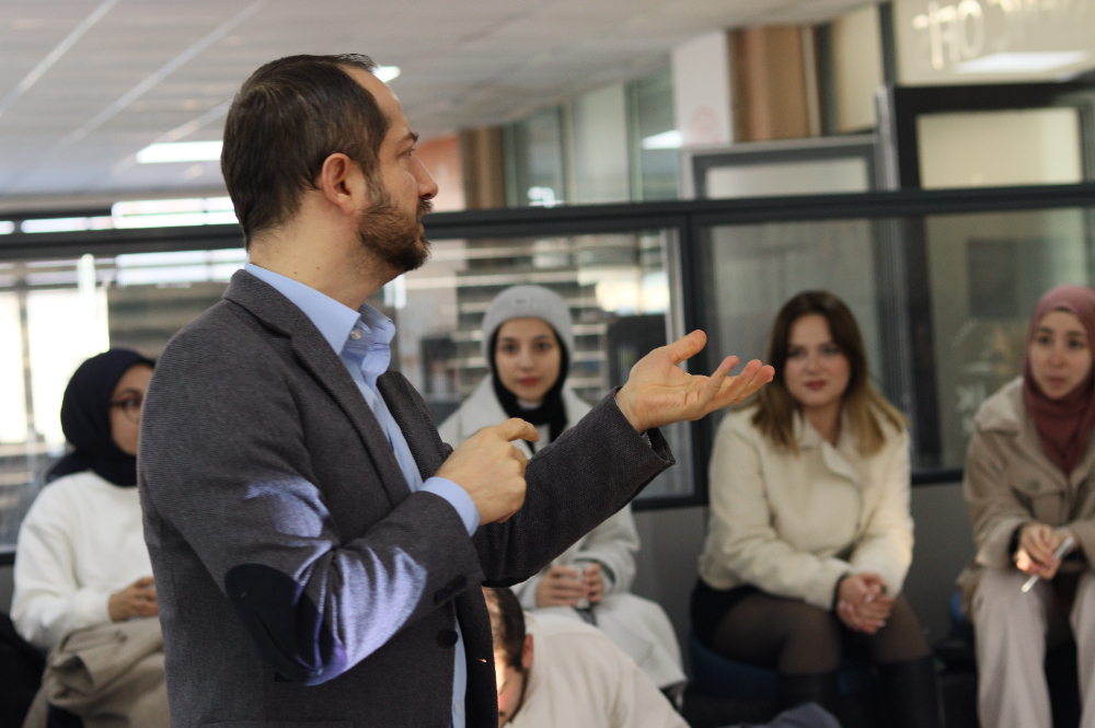 Ankara Yıldırım Beyazıt Üniversitesi Galeri Resmi