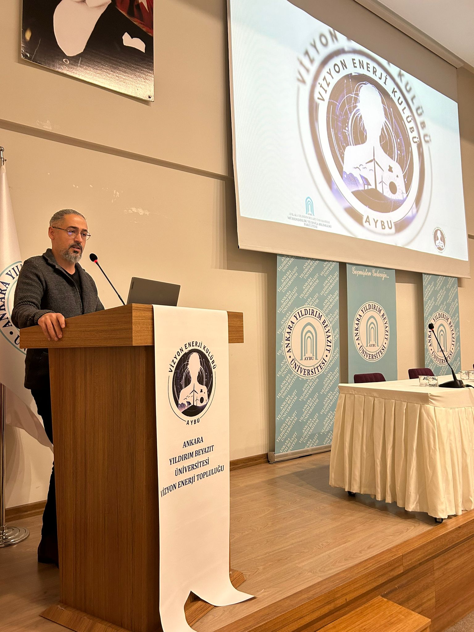 WhatsApp Image 2023-12-21 at 16.10.48_cdd9f95f.jpg