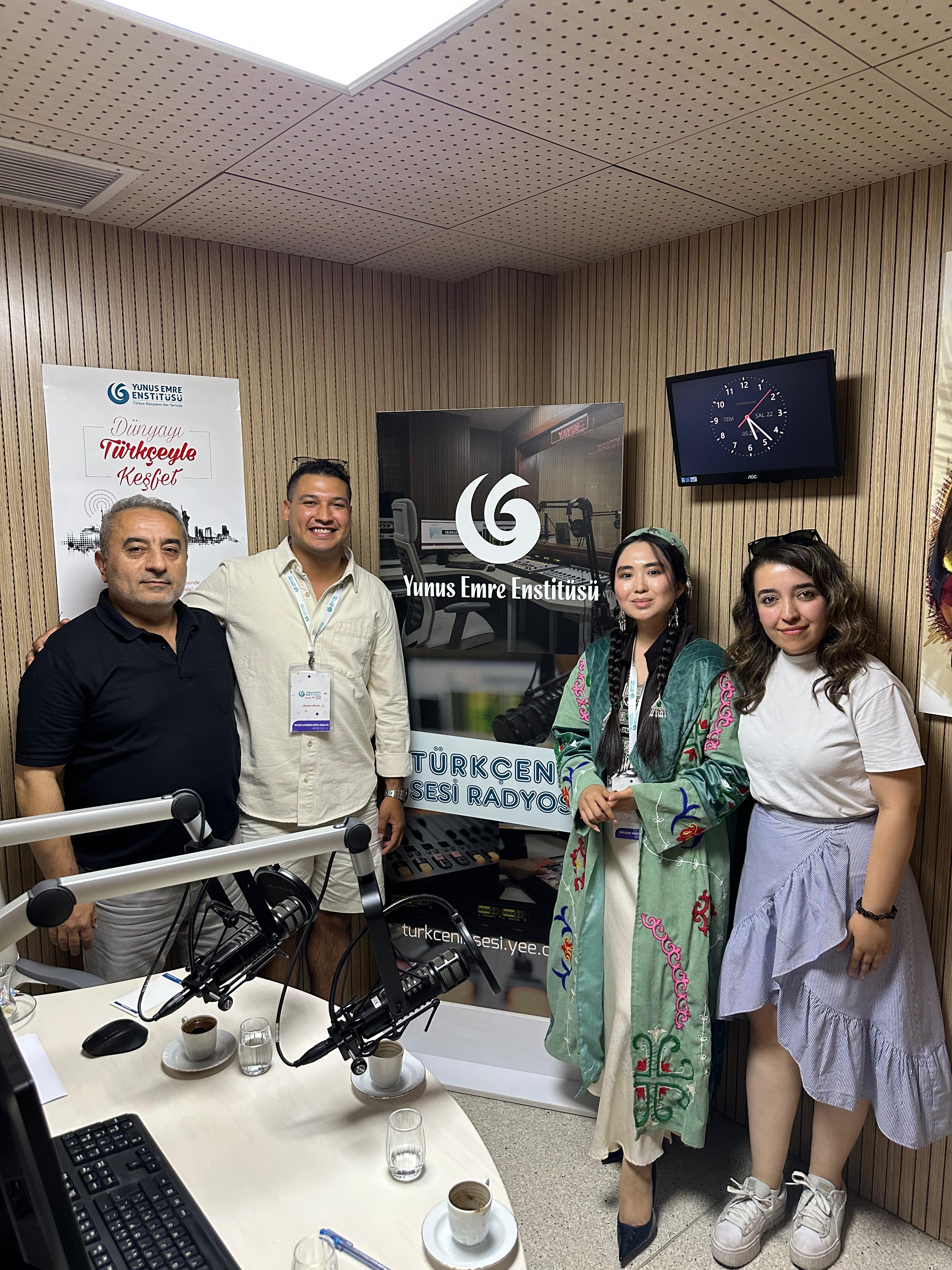 AYBÜ DİLMER Türkçe Yaz Okulu öğrencilerimizin konuk olduğu  "Türkçenin Sesi" Radyo Programı 2025