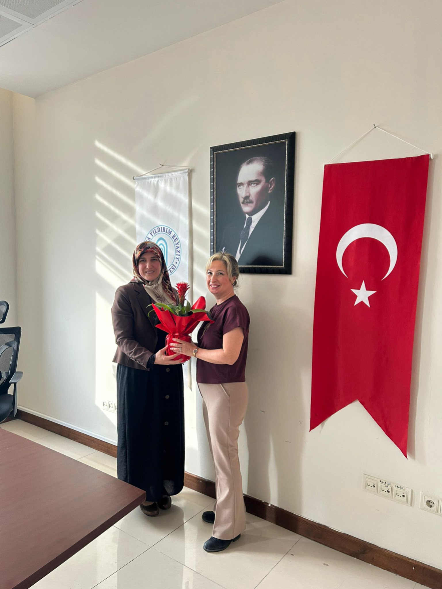 Öğretim Üyesi Atama Tebriği Fotoğrafı 