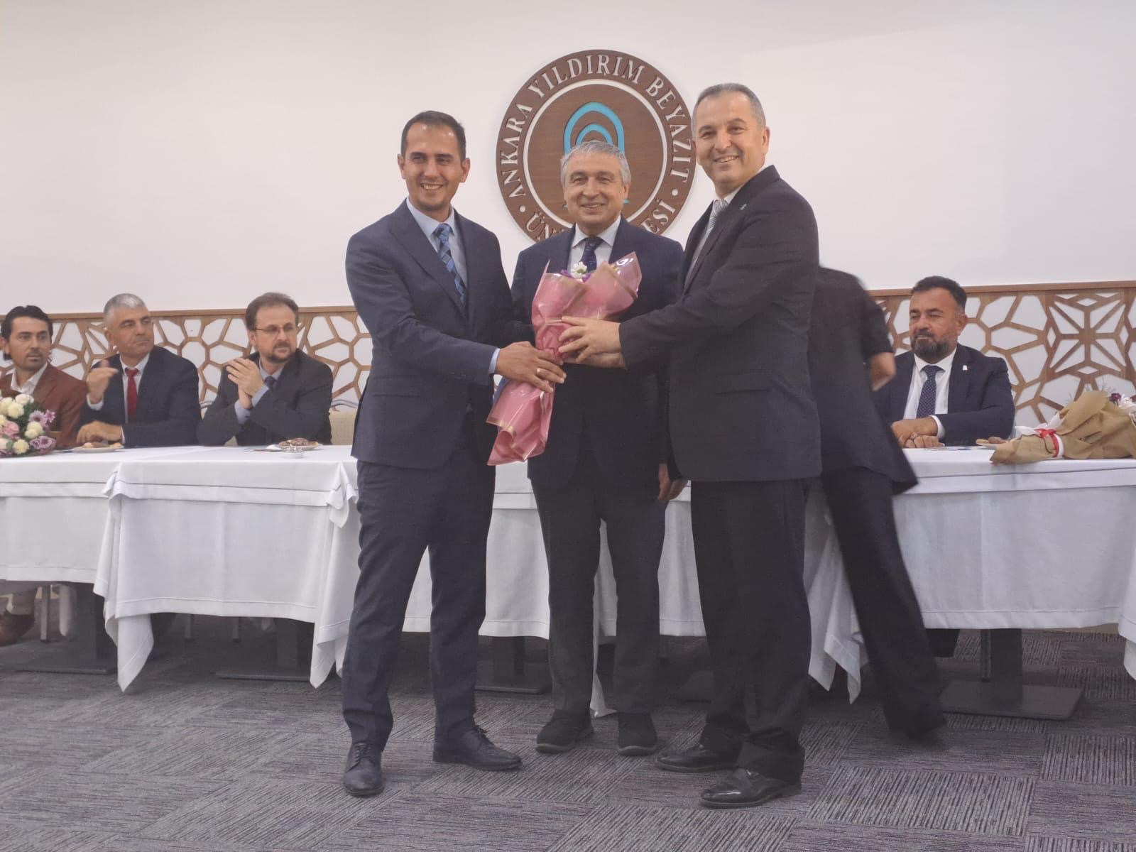 YÜKSEKOKULUMUZDA DEVİR TESLİM GERÇEKLEŞTİ