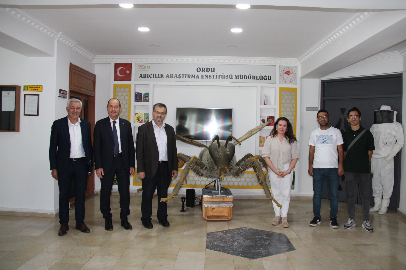 Ordu ili T.C. Tarım ve Orman Bakanlığı Arıcılık Araştırma Enstitüsüne Ziyarette Bulunuldu