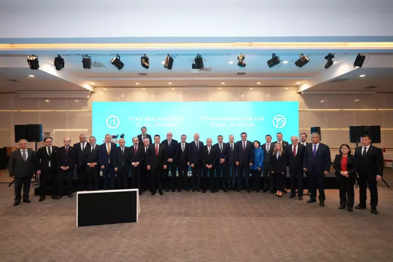 Ankara'da Türk Akademisi'nin 15'inci yılı kutlandı