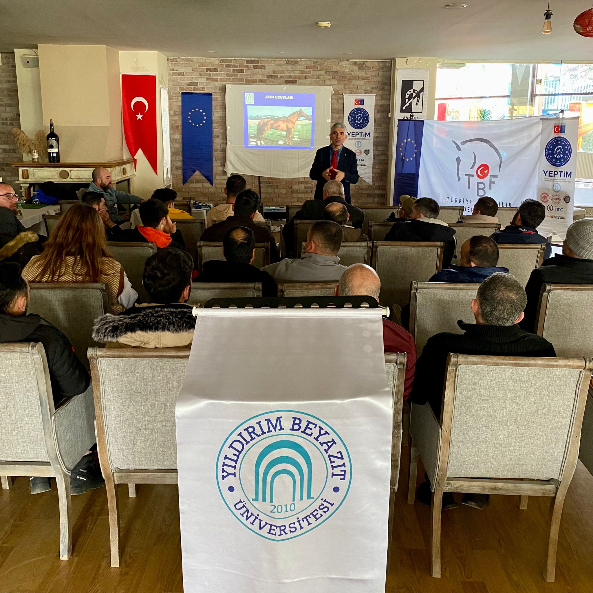 BİNİCİLİK TARİHİNDE İLK DEFA DÜZENLENEN II. DÖNEM SEYİS EĞİTİMİ PROJESİ ANKARA DA GERÇEKLEŞTİRİLDİ