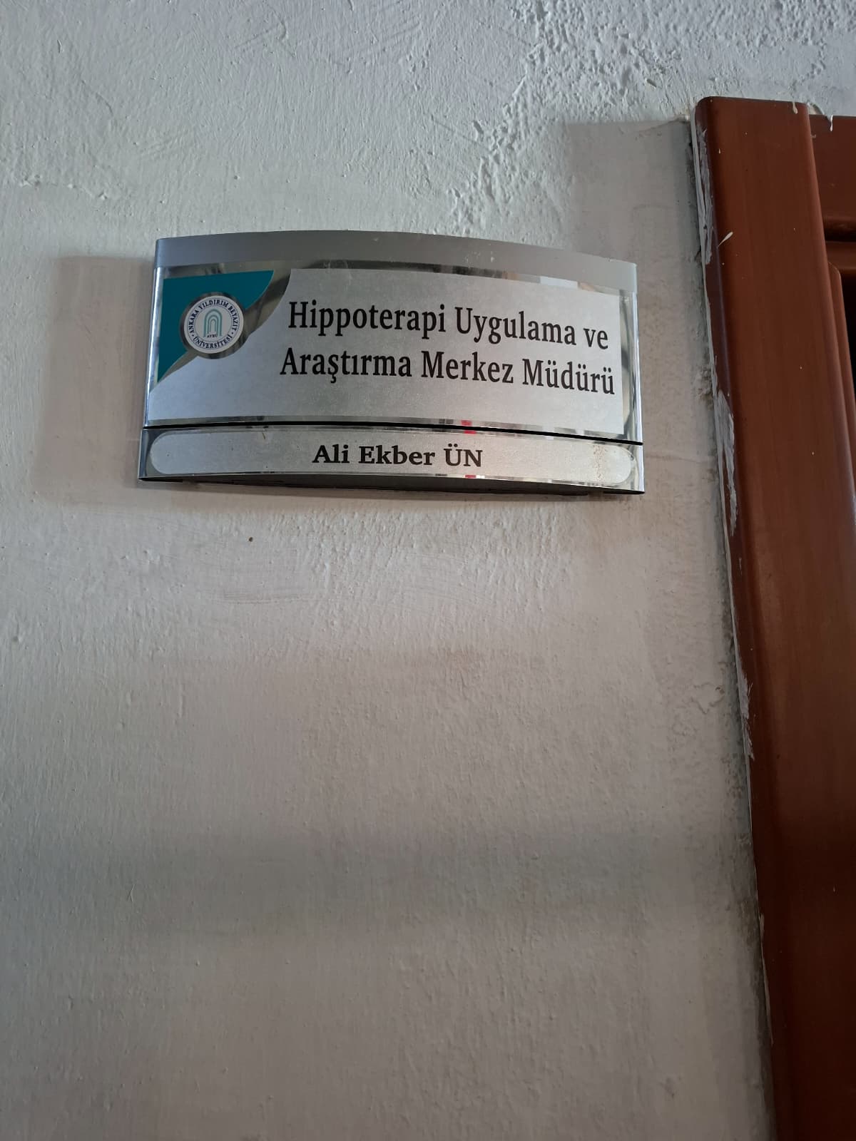 Manej ve Tavlada Bulunan Personel Odalarına Kapı İsimliği Takıldı