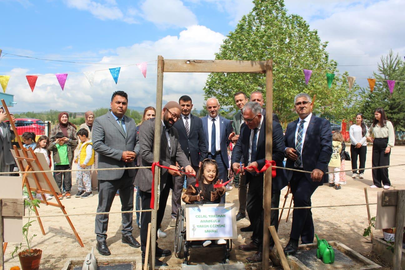 Fakültemiz öncülüğünde başlatılan ve Çubuk İlçe Milli Eğitim Müdürlüğü ile yapılan işbirliği çalışmaları sonucu Celal Tarıman Anaokulu bahçesinde tarım eğitim sahası uygulamaya açılmıştır.