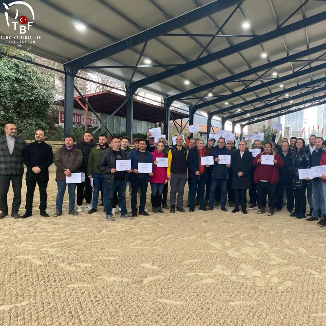 BİNİCİLİK TARİHİNDE İLK DEFA DÜZENLENEN I. DÖNEM SEYİS EĞİTİMİ PROJE YÜRÜTÜCÜSÜ HİPPOTERAPİ MERKEZ MÜDÜRÜMÜZ ÖĞR.GÖR.ALİ EKBER ÜN TARAFINDAN İSTANBUL DA GERÇEKLEŞTİRİLDİ