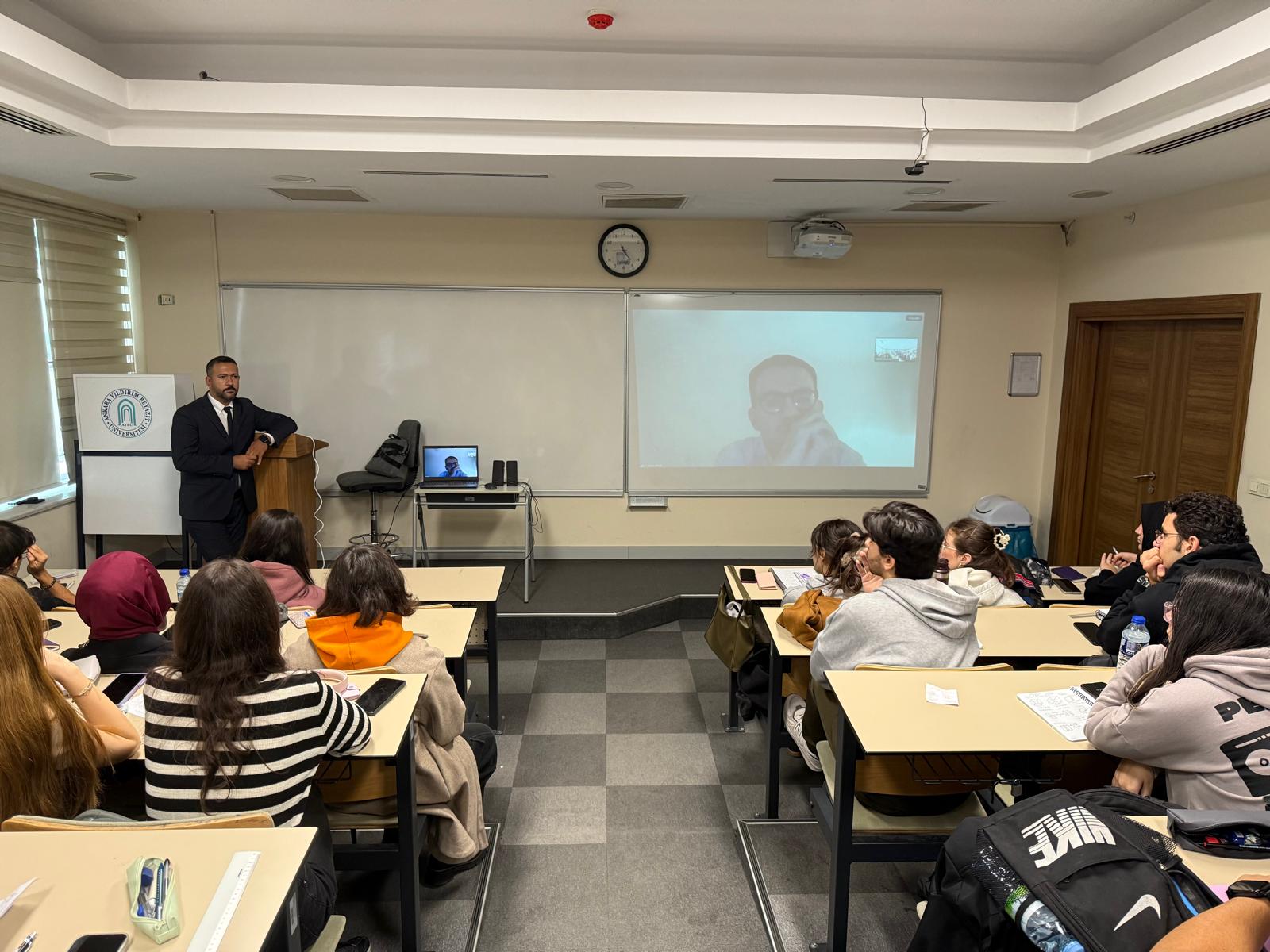 Our Alumni Adnan Akman and Alpercan Kurdaş Shared Their Experiences with Our First-Year Students