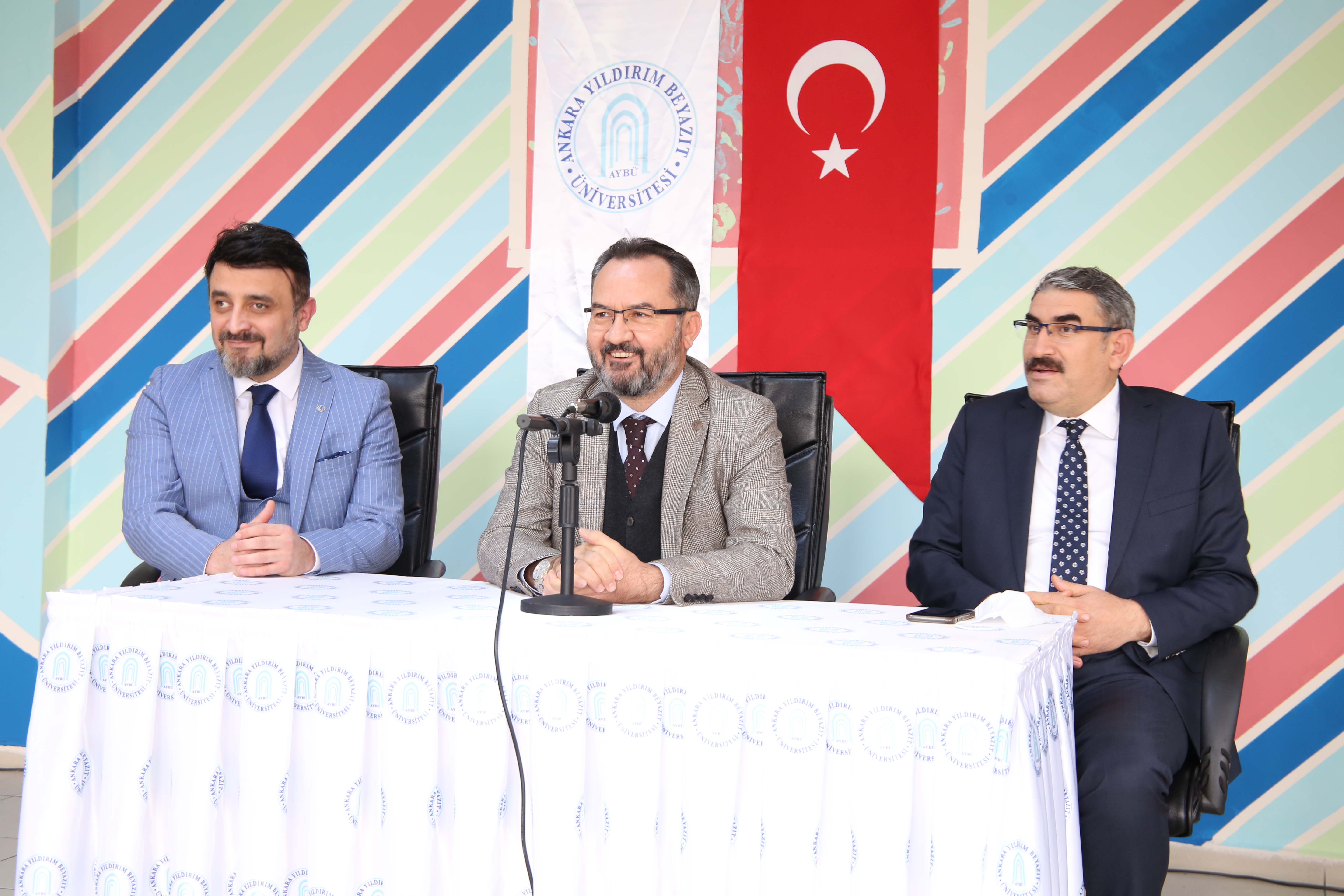 REKTÖRÜMÜZ PROF. DR. İBRAHİM AYDINLI VE YÖNETİMİ İLÇEMİZİ VE YERLEŞKEMİZİ ZİYARET ETTİ