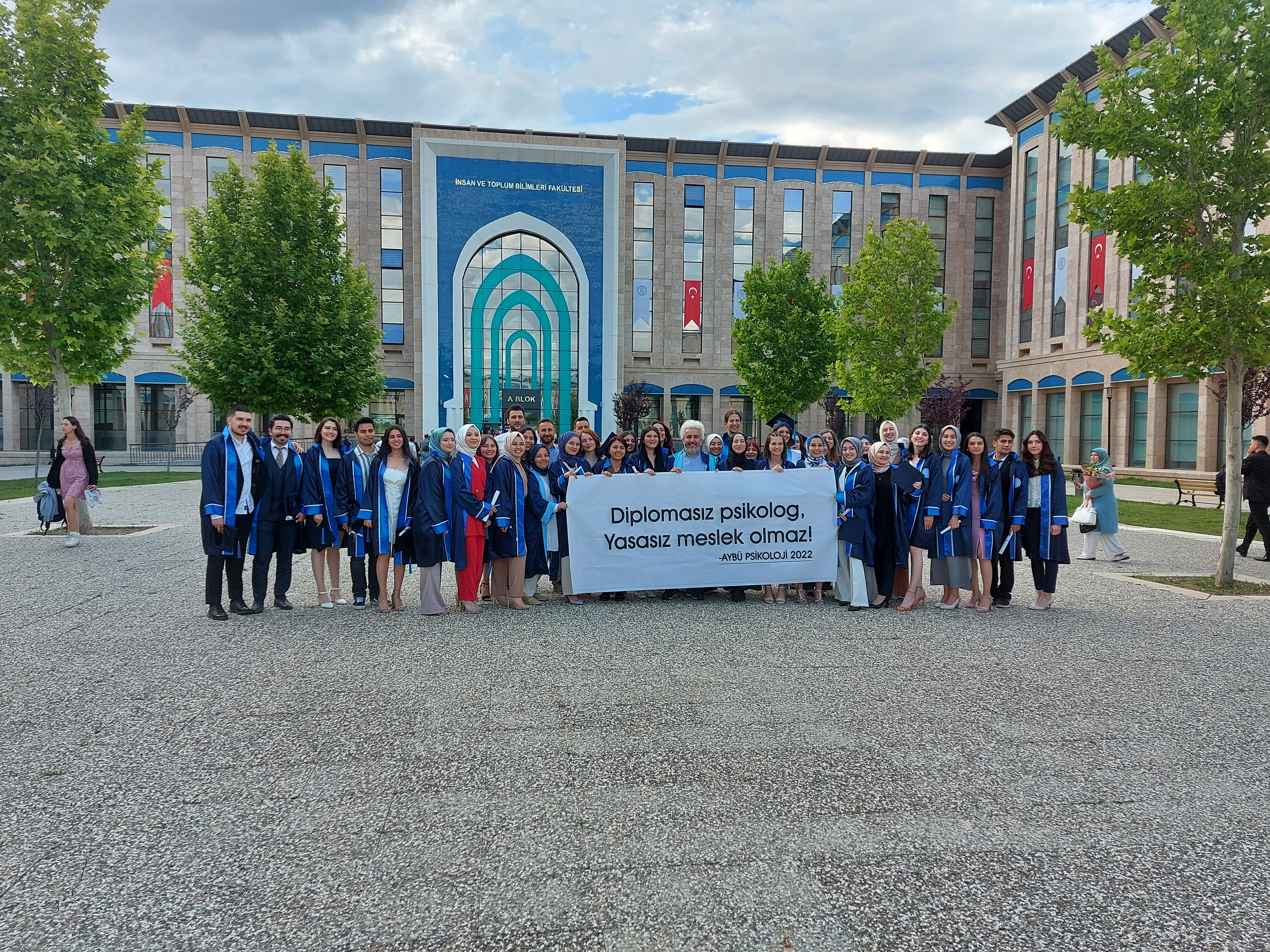 2021-2022 Akademik Yılı Mezuniyet Töreni Gerçekleştirildi