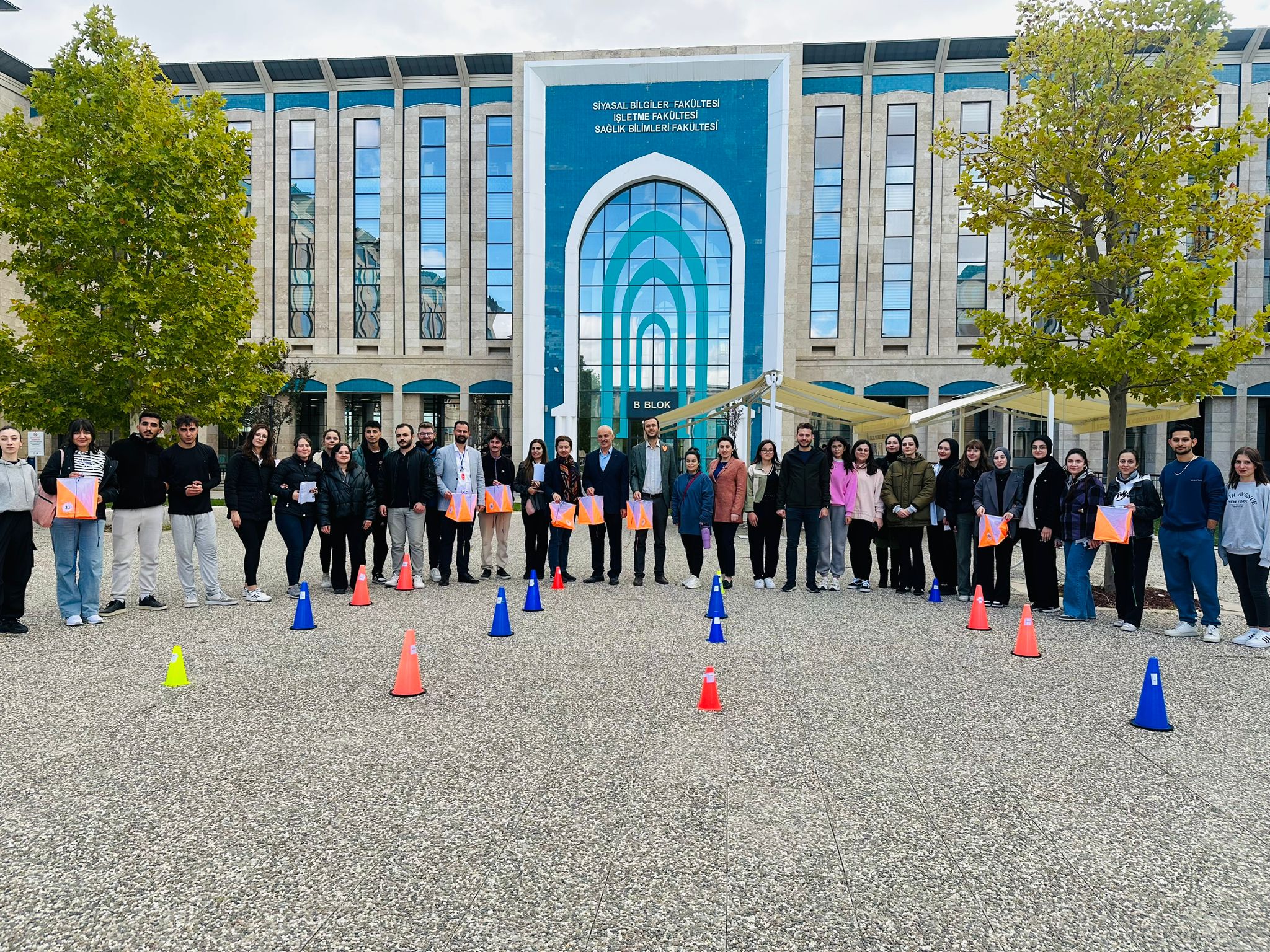 Fakültemiz oryantasyon çalışmaları kapsamında Dekanlığımız tarafından Üniversitemiz Esenboğa Yerleşkesi'nde oryantiring yarışması yapılmıştır. 