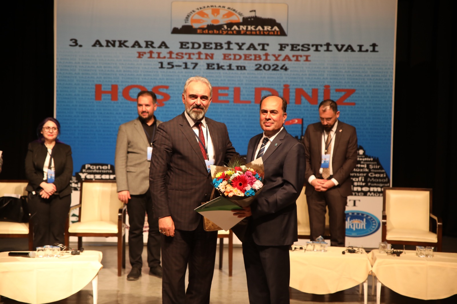 On the second day of the Ankara Literature Days, "Smart Cities and Cities in Dystopias" was discussed.