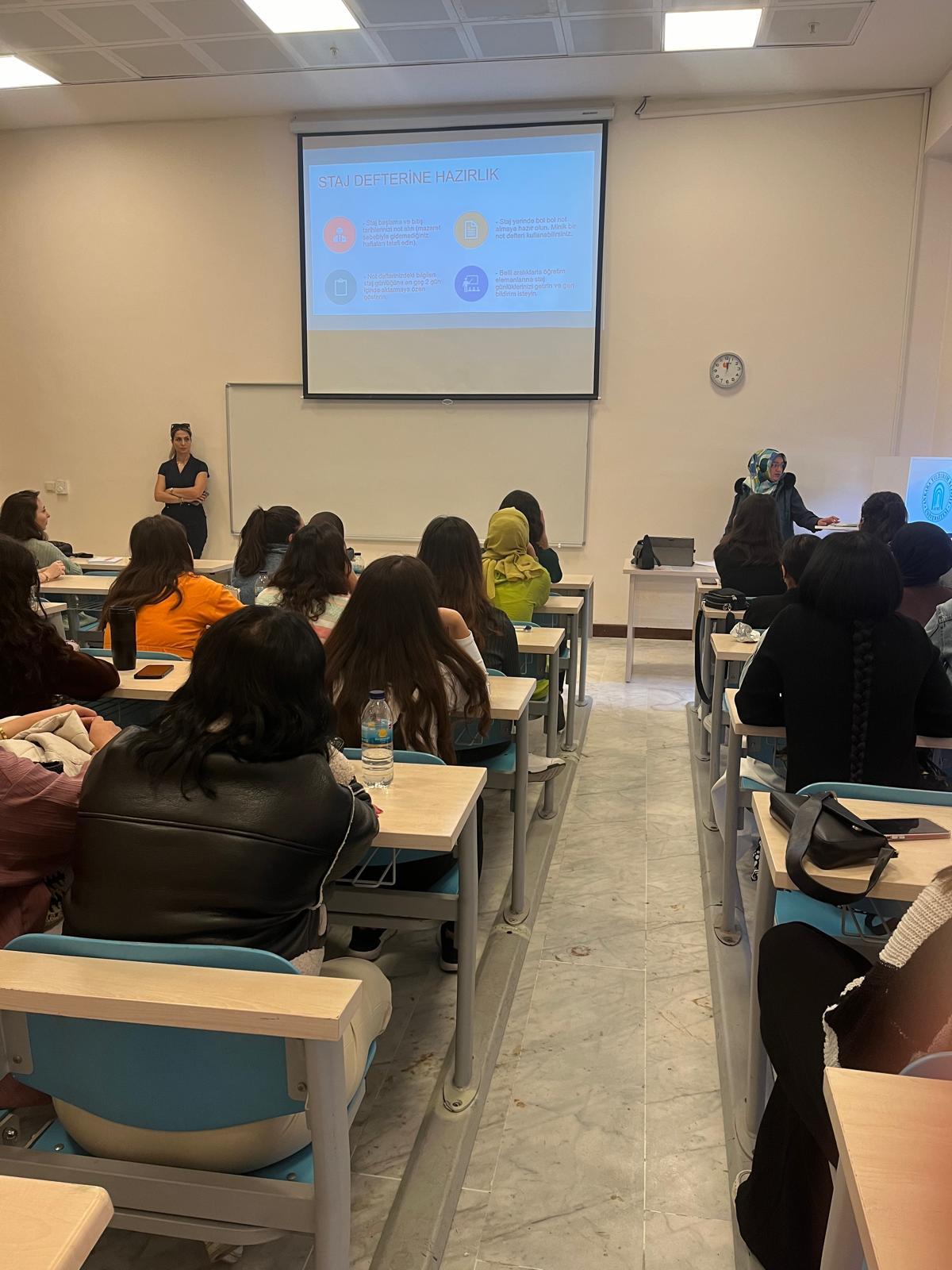 "ÇGL311 Çocuk Gelişiminde Alan Çalışmaları I Bilgilendirme Toplantısı" 25.09.2024 tarihinde gerçekleştirilmiştir.