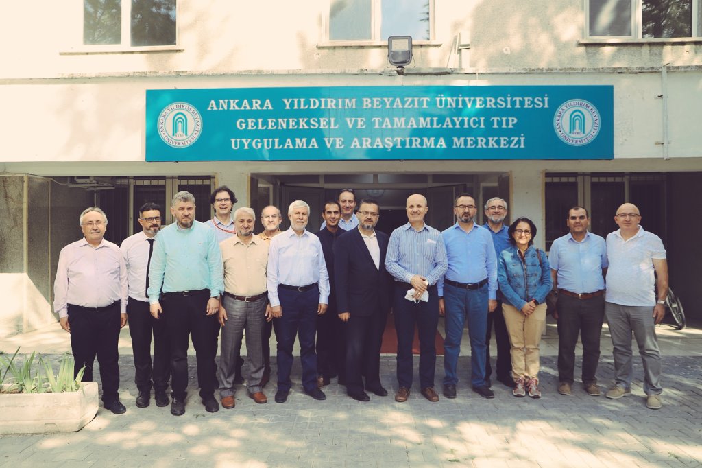 YÖK Başkanı Prof. Dr. Erol ÖZVAR’ dan Halk Sağlığı Enstitümüz ile Geleneksel ve Tamamlayıcı Tıp Merkezimize Ziyaret