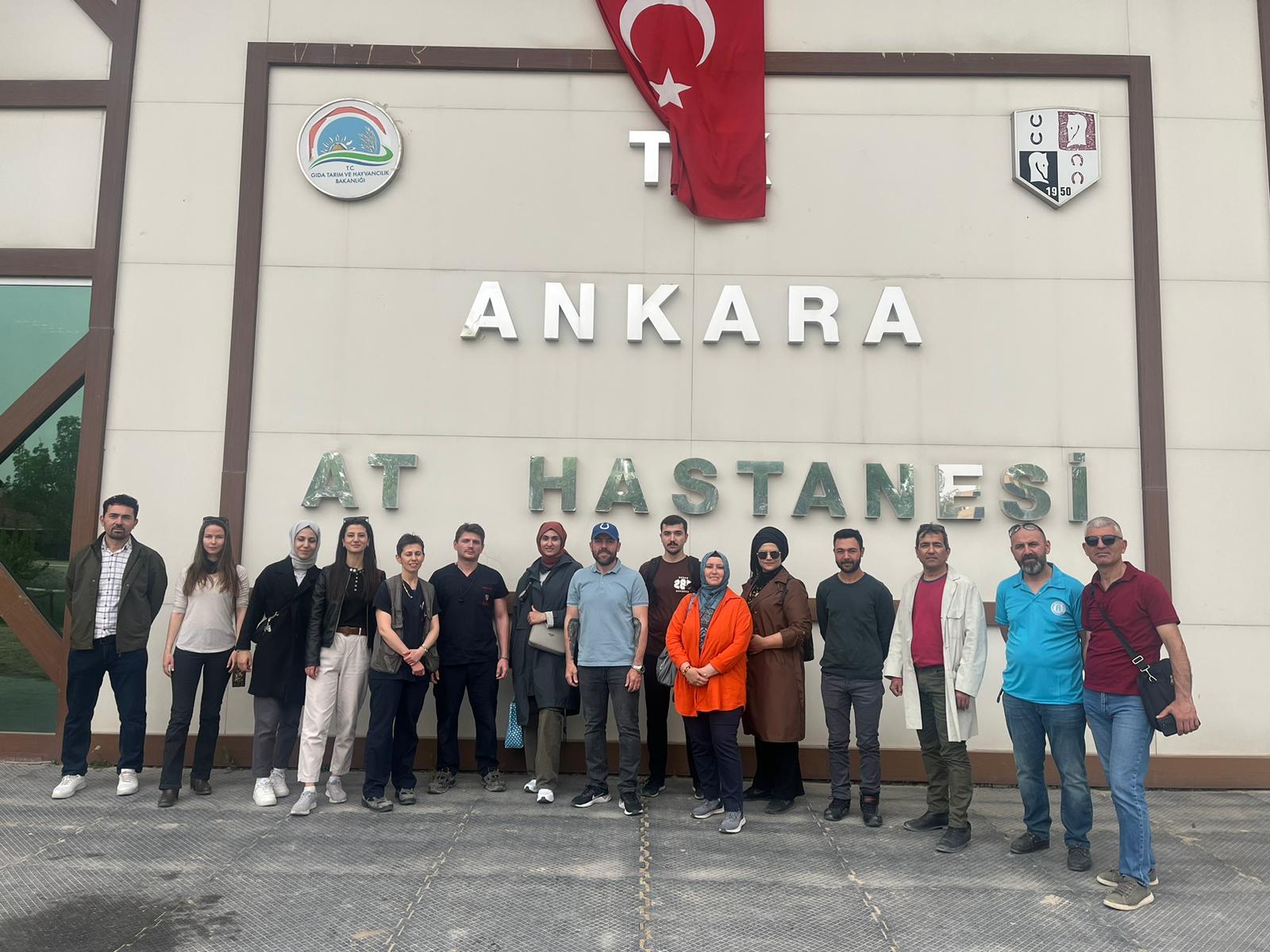 AYBÜ ATÇILIK ve ANTRENÖRLÜĞÜ PROGRAMI ÖĞRENCİLERİ ANKARA 75. YIL HİPODROMUNDA