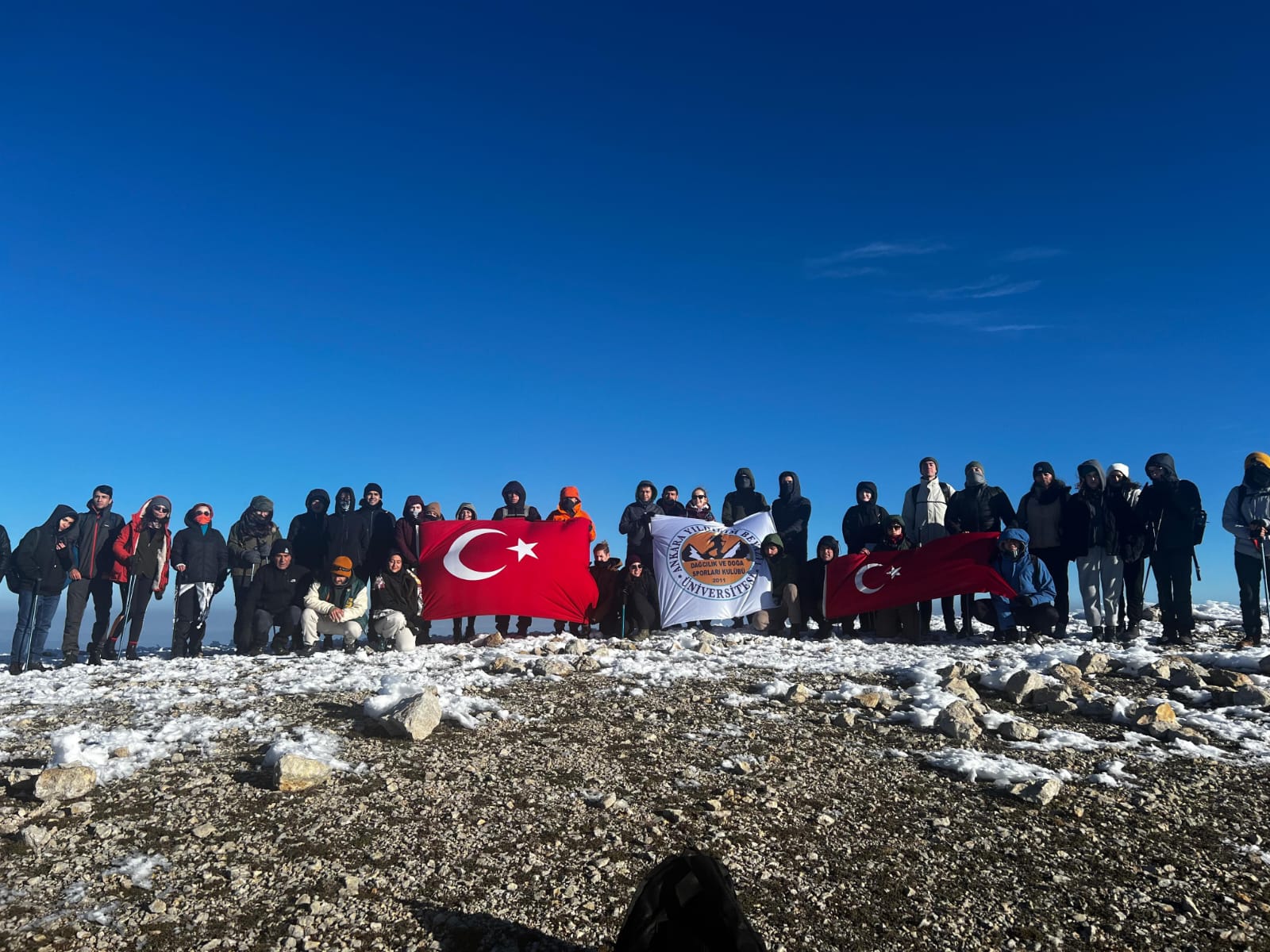 AYBÜ'den Cumhuriyetimizin 101. Yılında Ilgaz Dağı Zirve Tırmanışı