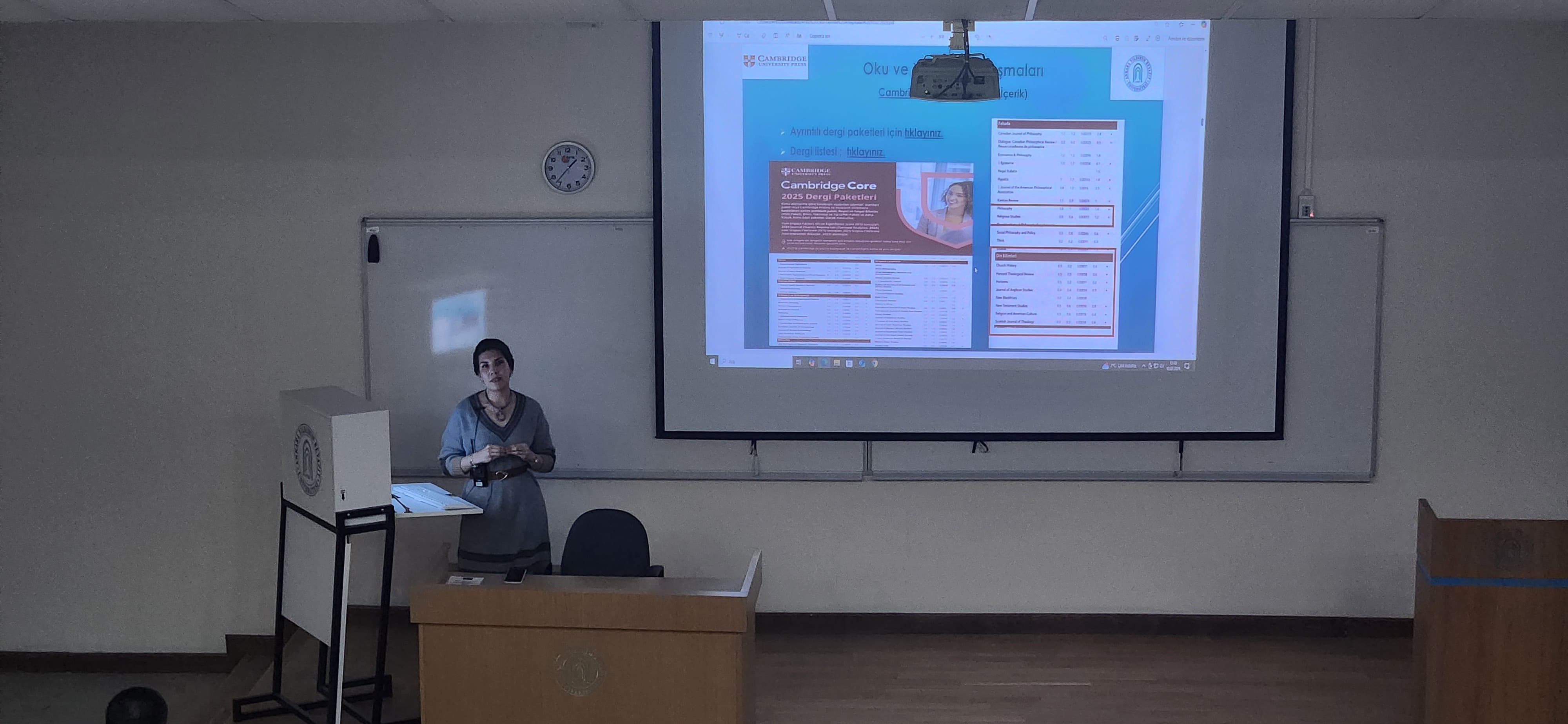 Üniversitemiz Kütüphane ve Dokümantasyon Daire Başkanlığından Veri Tabanı Sorumlusu Esra ÇALIŞ'ın sunumuyla Fakültemiz öğretim elemanlarına Oku-Yayımla Anlaşmaları kapsamında bilgi verildi.