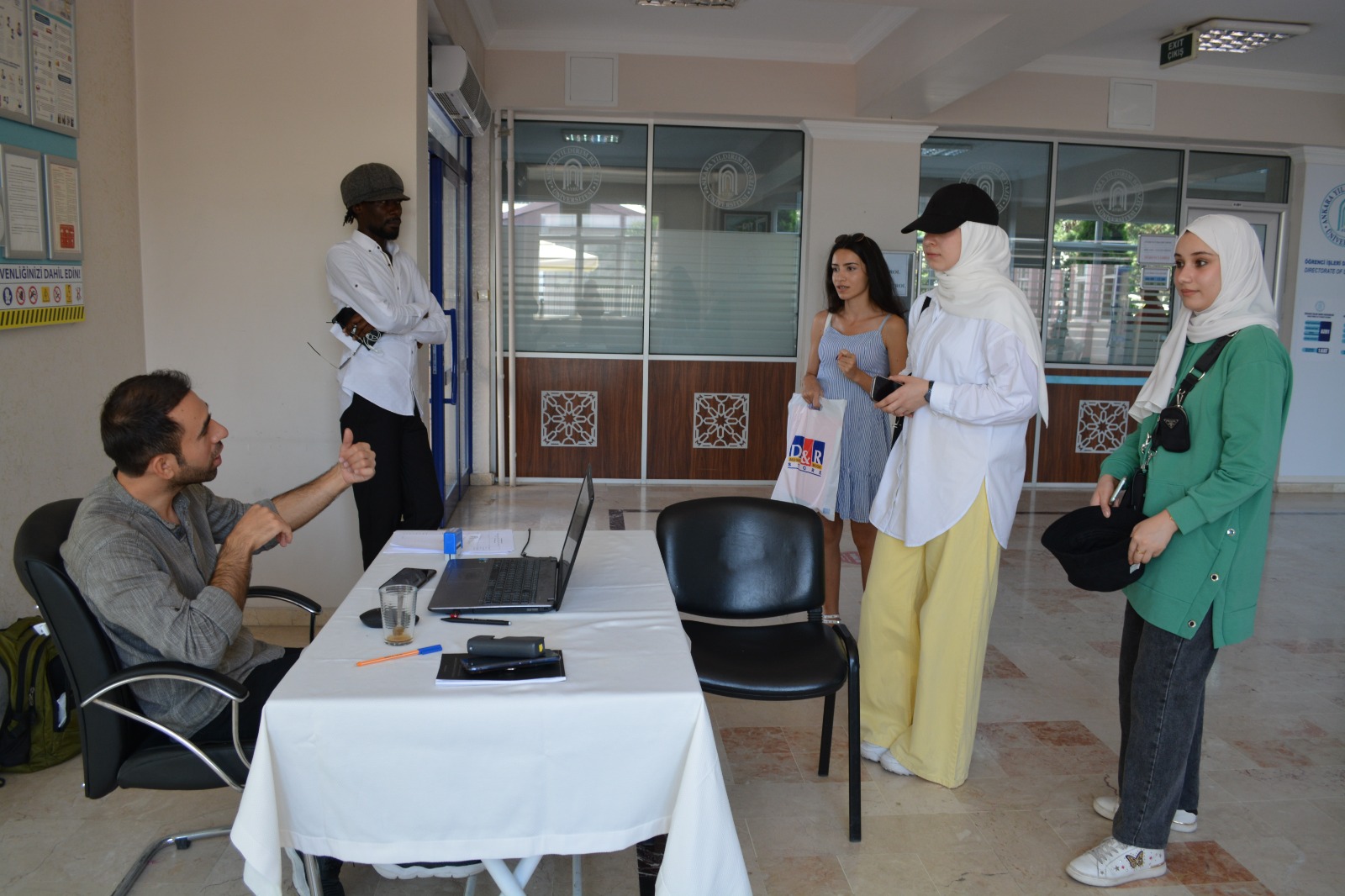 2023-2024 Eğitim-Öğretim Yılı Uluslararası Öğrenci Kayıt İşlemleri Başladı (2023-2024 Academic Year Registration Period for International Students have been given start)