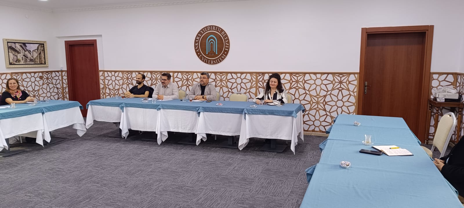 Kurumsal Akreditasyon Programına Hazırlık Kapsamında Meslek Yüksekoklumuzun Akademik  Personeline Yönelik Bilgilendirme Toplantısı Gerçekleştirilimiştir.