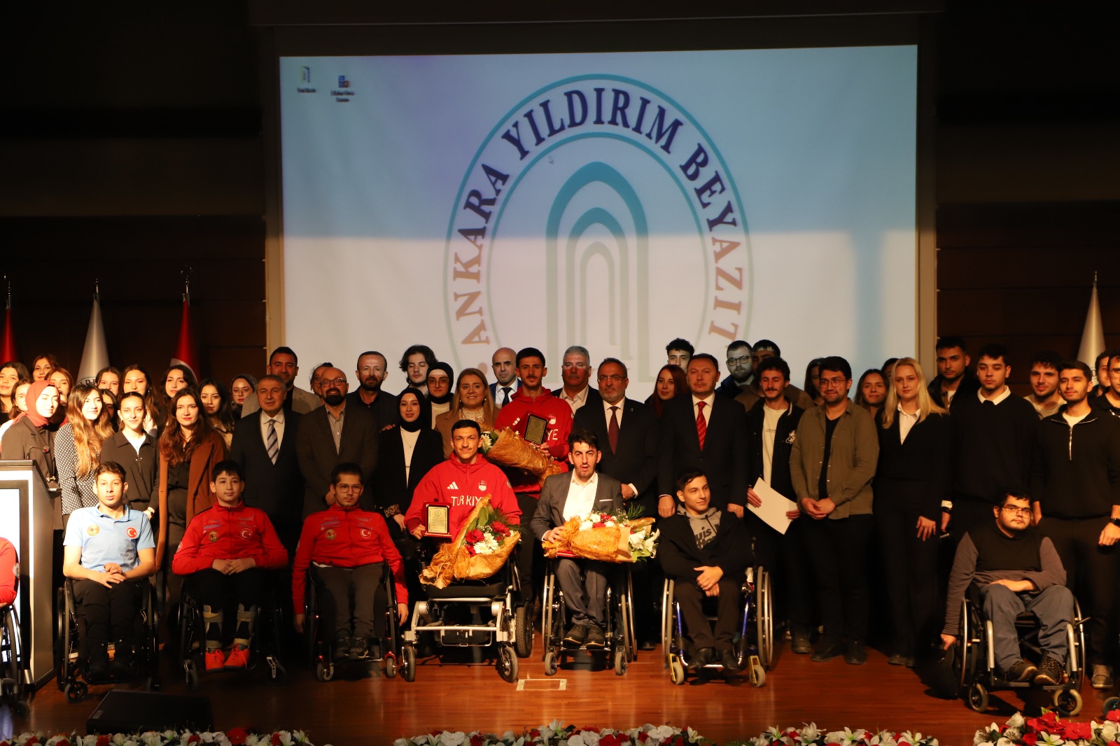 AYBÜ'de Engelsiz Yarınlar Öğrenci Paneli