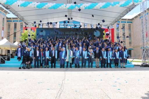 Fakültemiz 2020-2021 yılı mezuniyet töreni gerçekleştirilmiştir.