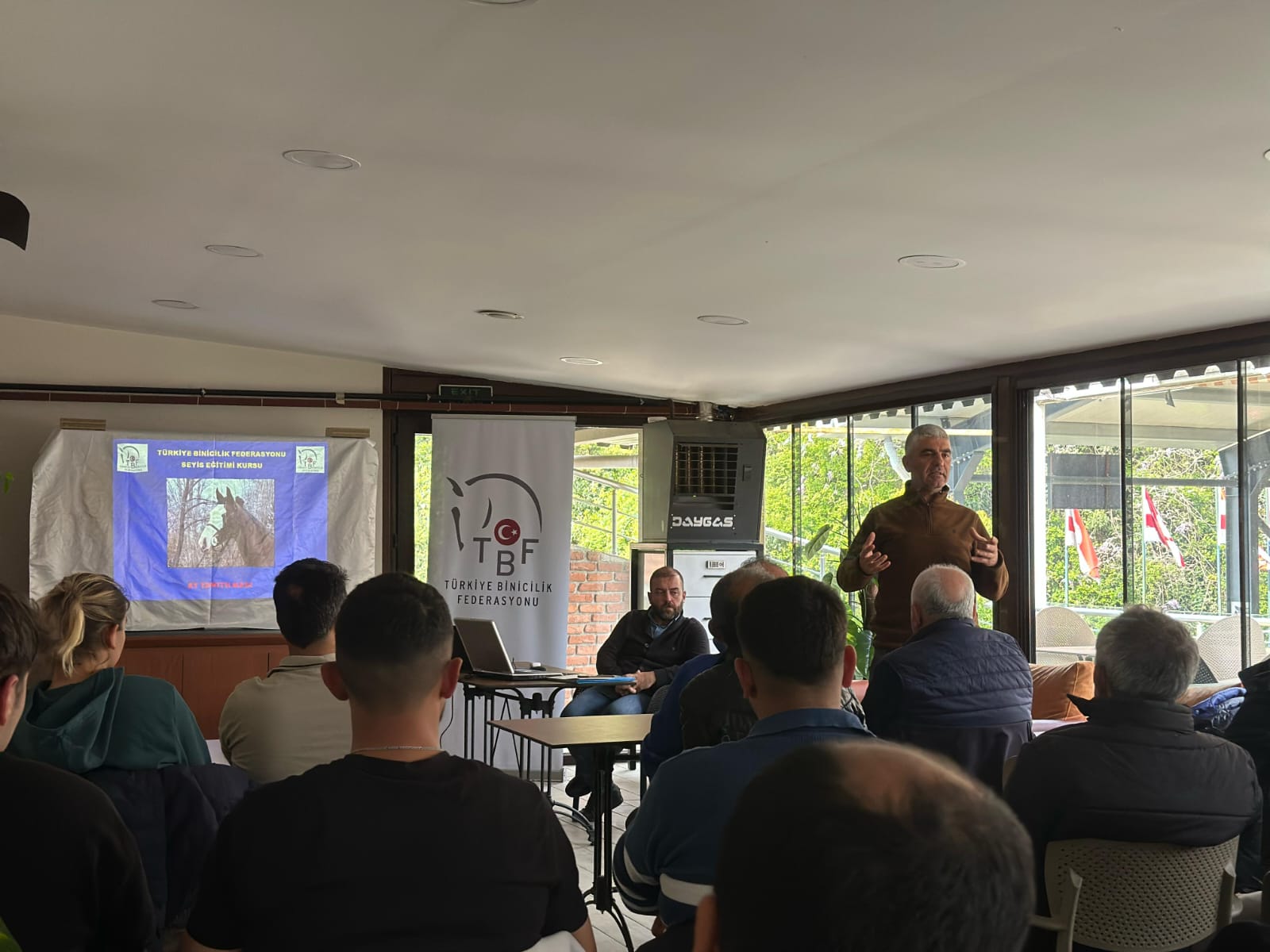 5. Dönem Seyis Eğitimi İstanbul Sipahi Ocağı Binicilik Kulübü' nde Düzenlendi