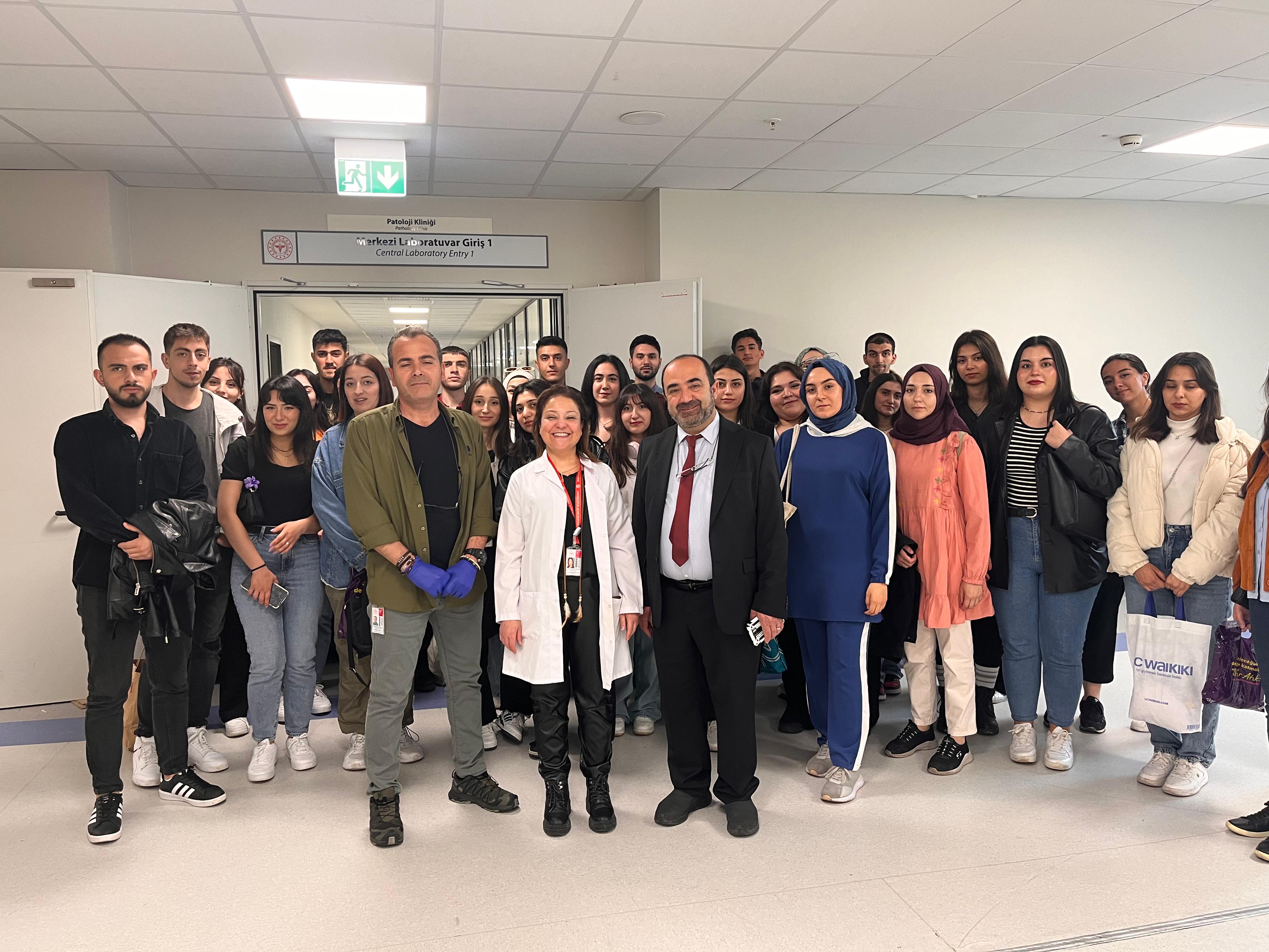 Tıbbi Laboratuvar  Programı Öğrencileri Patoloji Dersini Etlik Yerleşkesinde Gerçekleştirdi