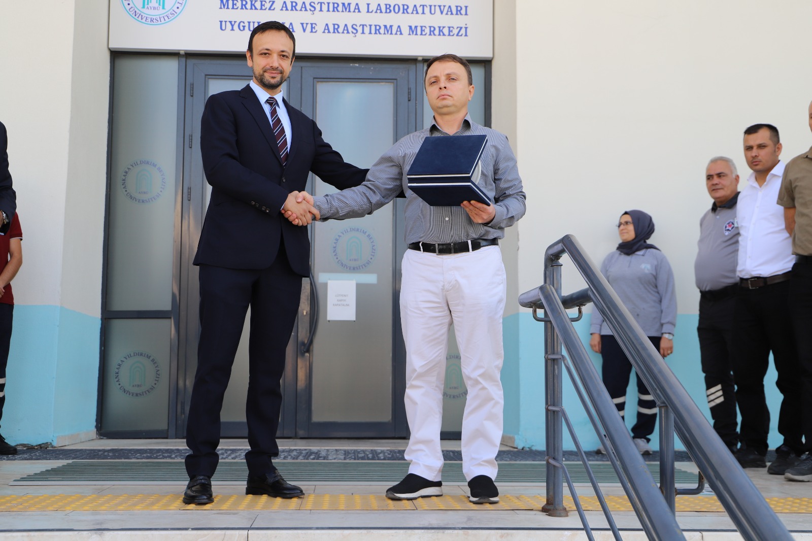 Merkez Araştırma Laboratuvarı Uygulama ve Araştırma Merkezi’nde Devir Teslim Gerçekleşti