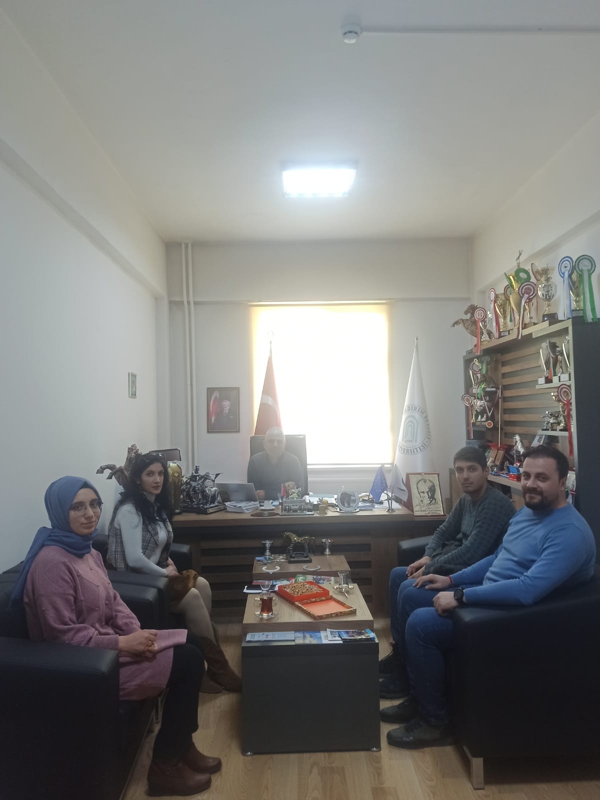 HİPPOTERAPİ MERKEZİMİZ AYBÜ BİLGİ İŞLEM PERSONELİ TARAFINDAN ZİYARET EDİLDİ