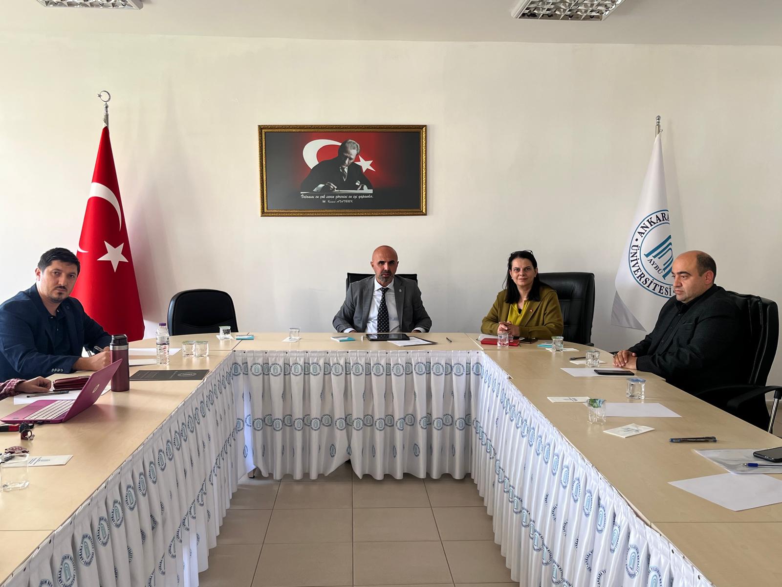 Fakültemizde 2025-2026 Eğitim-Öğretim Yılı Güz Dönemi Akademik Kurul Toplantısı Gerçekleştirildi.