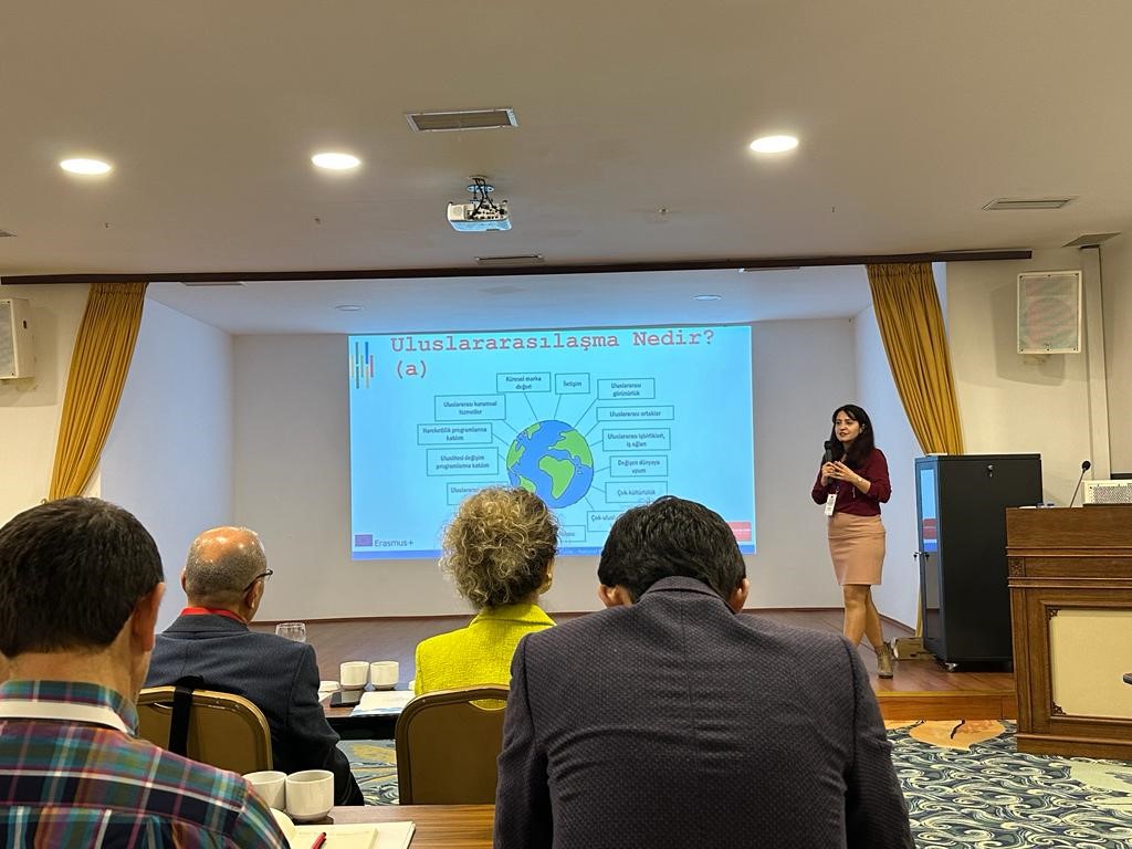 Erasmus + Mesleki Eğitim Projeleri Kalite Standartları ve İyi Uygulamalar Çalıştayı (Dr. Öğr. Üyesi Demet SOYLU)