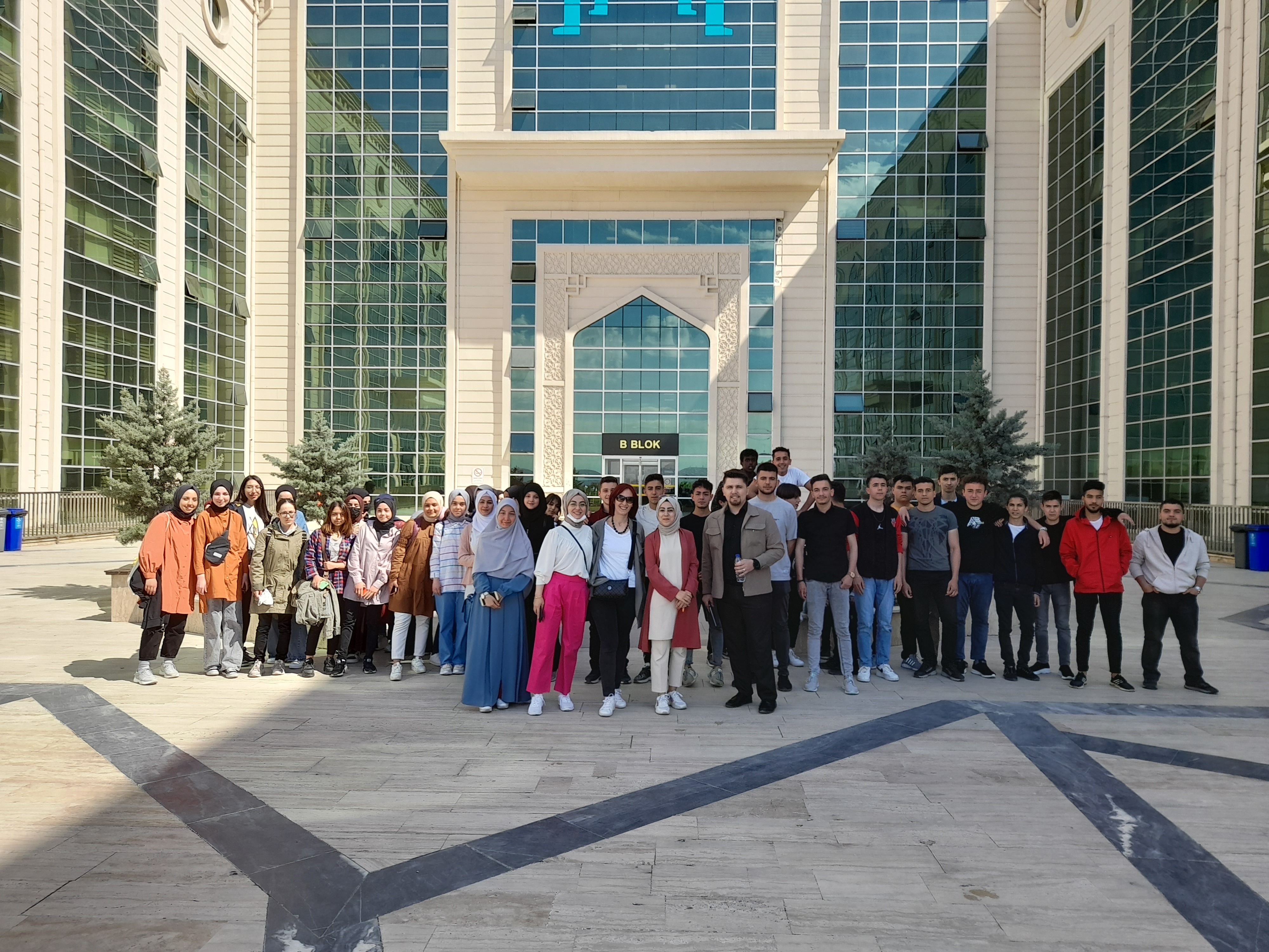 High School Students’ Visit to Our Faculty