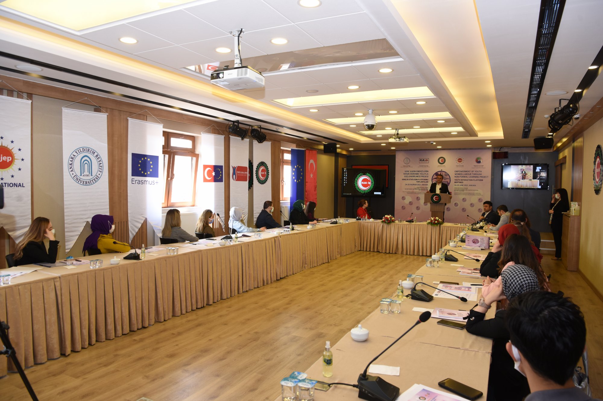 A Meeting on Youth Interaction Platform was held