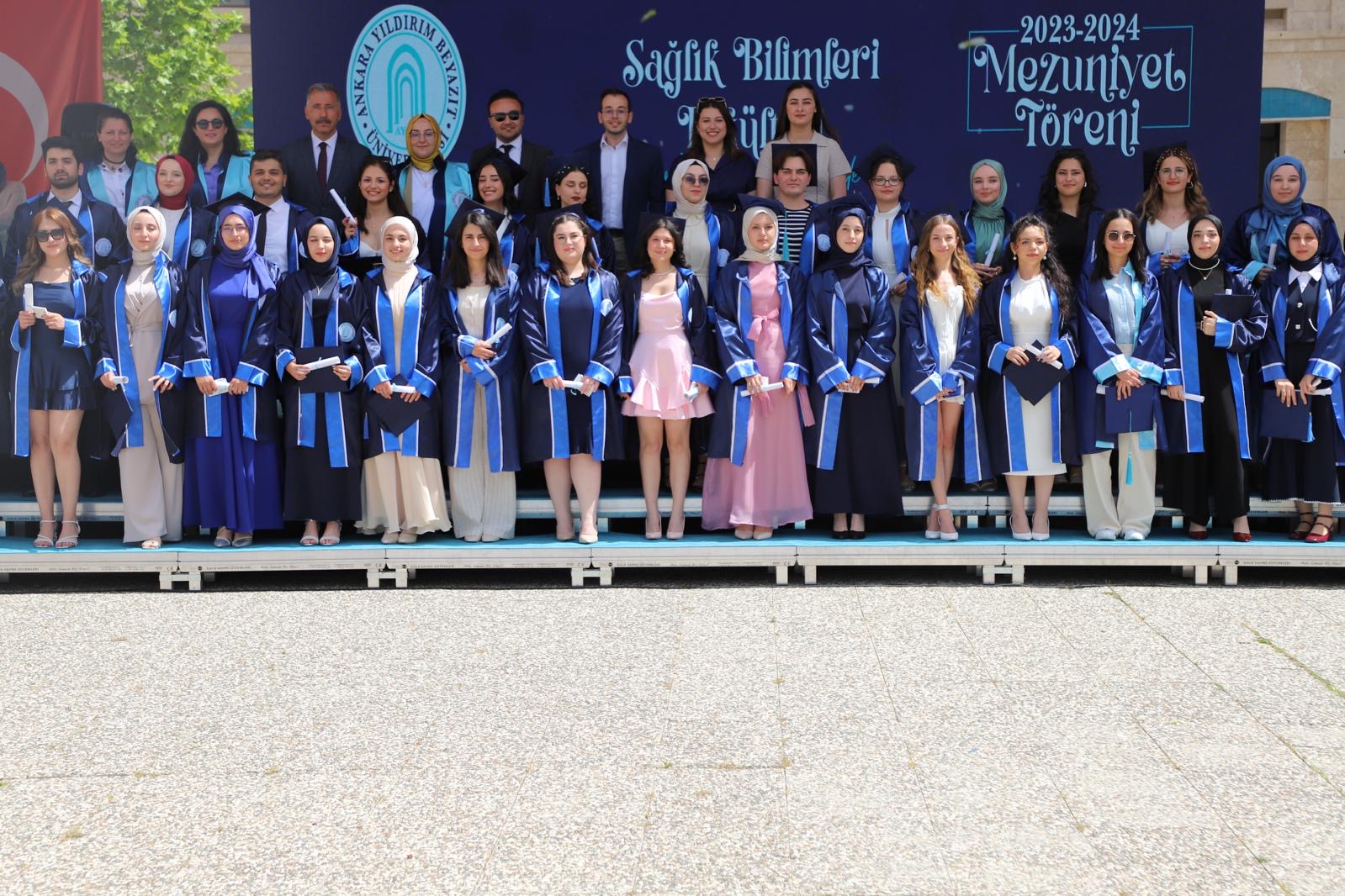 2024 yılı Odyoloji Bölümü Lisans programı mezunlarımızı uğurladık.