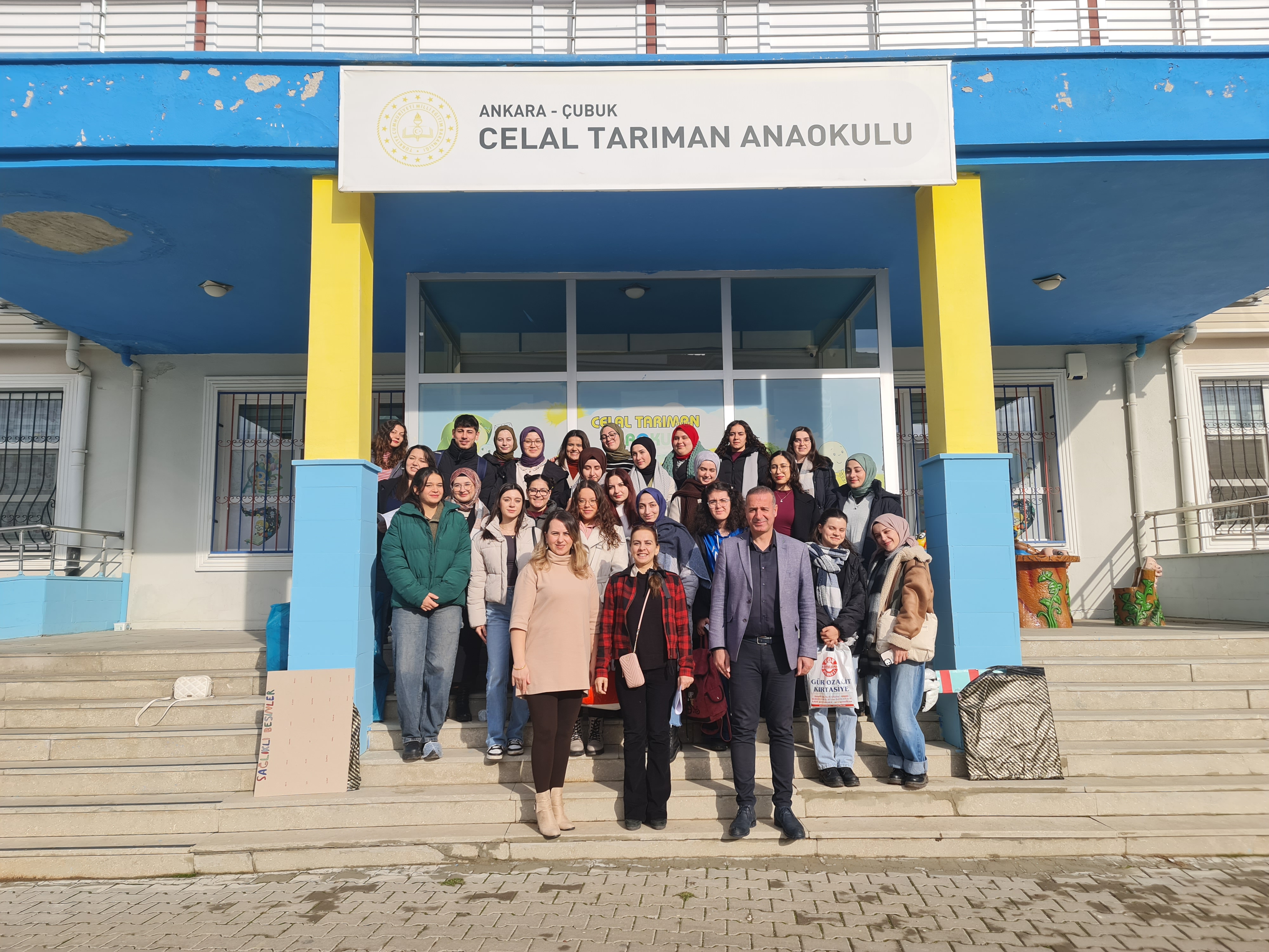 Bölümümüz öğretim üyelerinden Doç. Dr. Burçin Aysu tarafından verilen Drama ve Çocuk Dersi kapsamında Etlik Mesleki ve Teknik Anadolu Lisesi ve Çubuk Celal Tarıman Anaokulunda uygulama yapılmıştır.