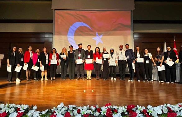 Bölümümüzde “CUMHURİYETİMİZİN YÜZÜNCÜ YILINDA HEMŞİRELİK: GEÇMİŞ YÜZYILDA NELER YAPTIK GELECEK YÜZYILDA NELER YAPMALIYIZ?” Başlıklı Program Gerçekleştirilmiştir.