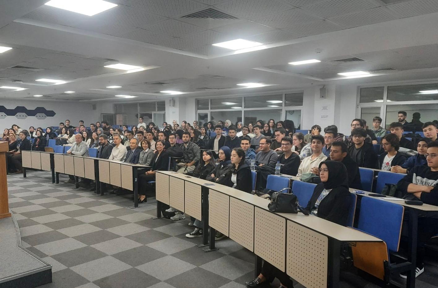 1.Sınıf Öğrencilerine Oryantasyon Eğitimi