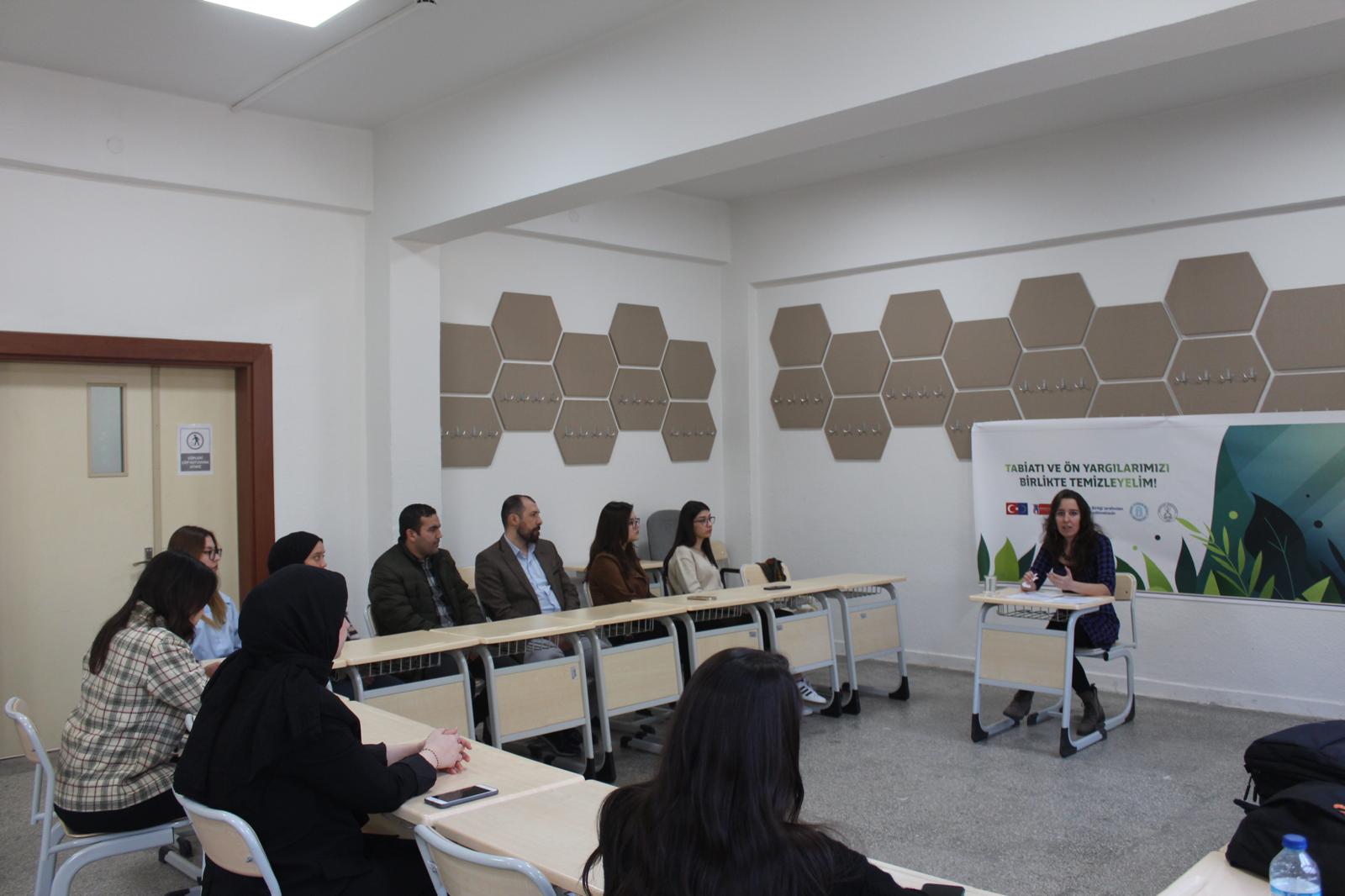 AYBÜ Sosyal Bilimler Meslek Yüksekokulunda Gerçekleşen Erasmus+ Projesi Etkinliğine Katılım