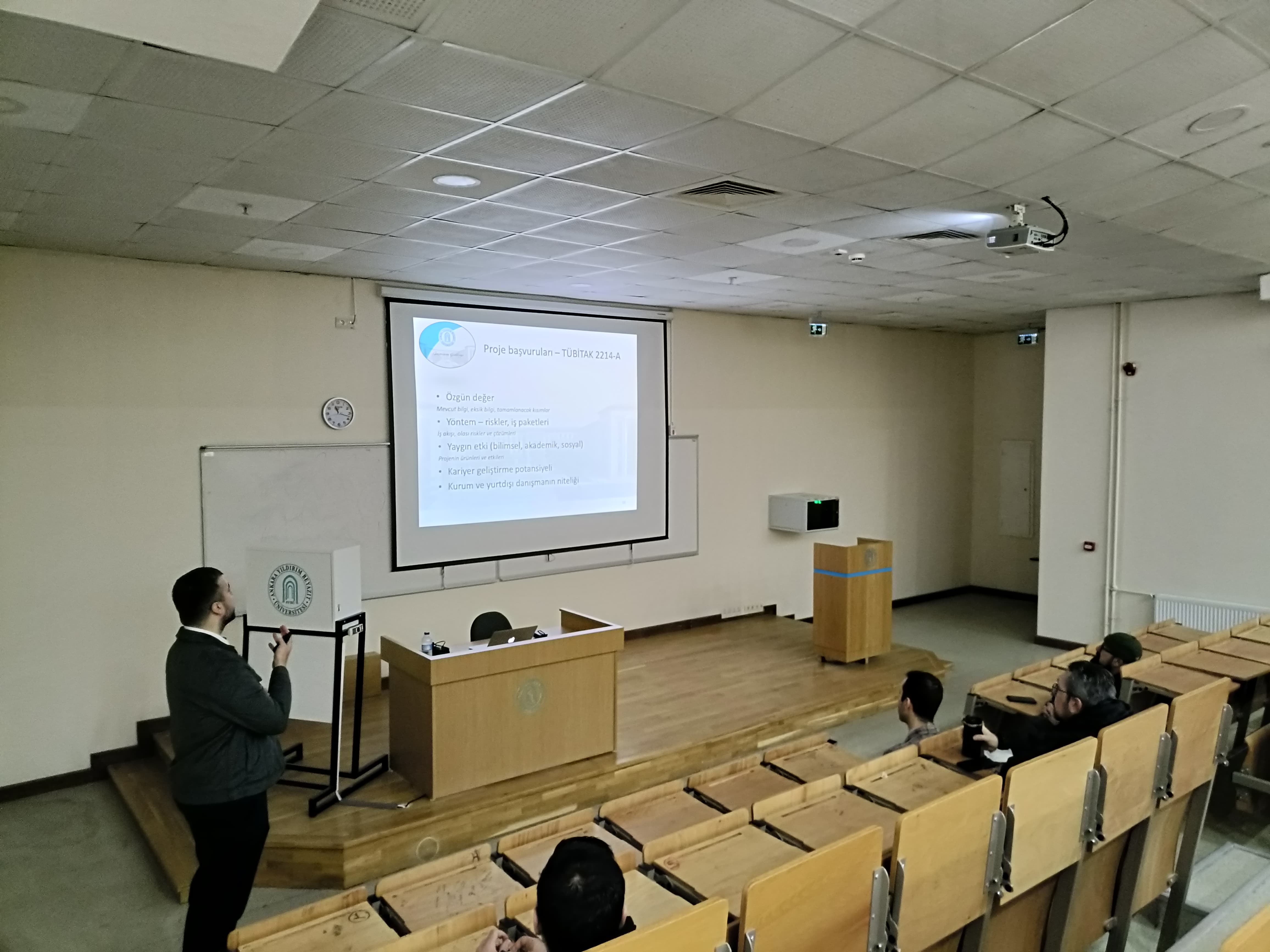 "TÜBİTAK Desteğiyle Amerika'da Doktora Projesi: Bilim, Eğitim ve Gezi" konulu bilgilendirme sunumu öğretim elemanlarımızın katılımıyla gerçekleştirildi.