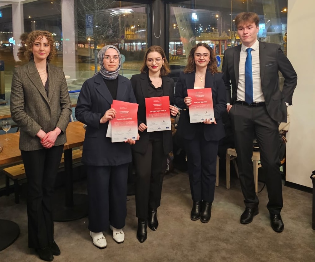 AYBÜ Hukuk Fakültesi Takımı, Helga Pedersen Farazi Dava Yarışması Bölgesel Elemelerine Katıldı.