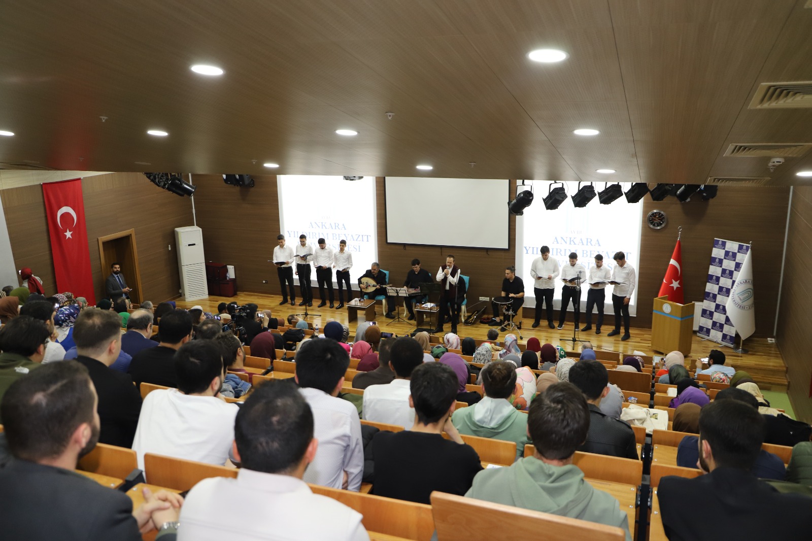 AYBÜ İslami İlimler Fakültesi Yıl Sonu Konseri gerçekleştirildi