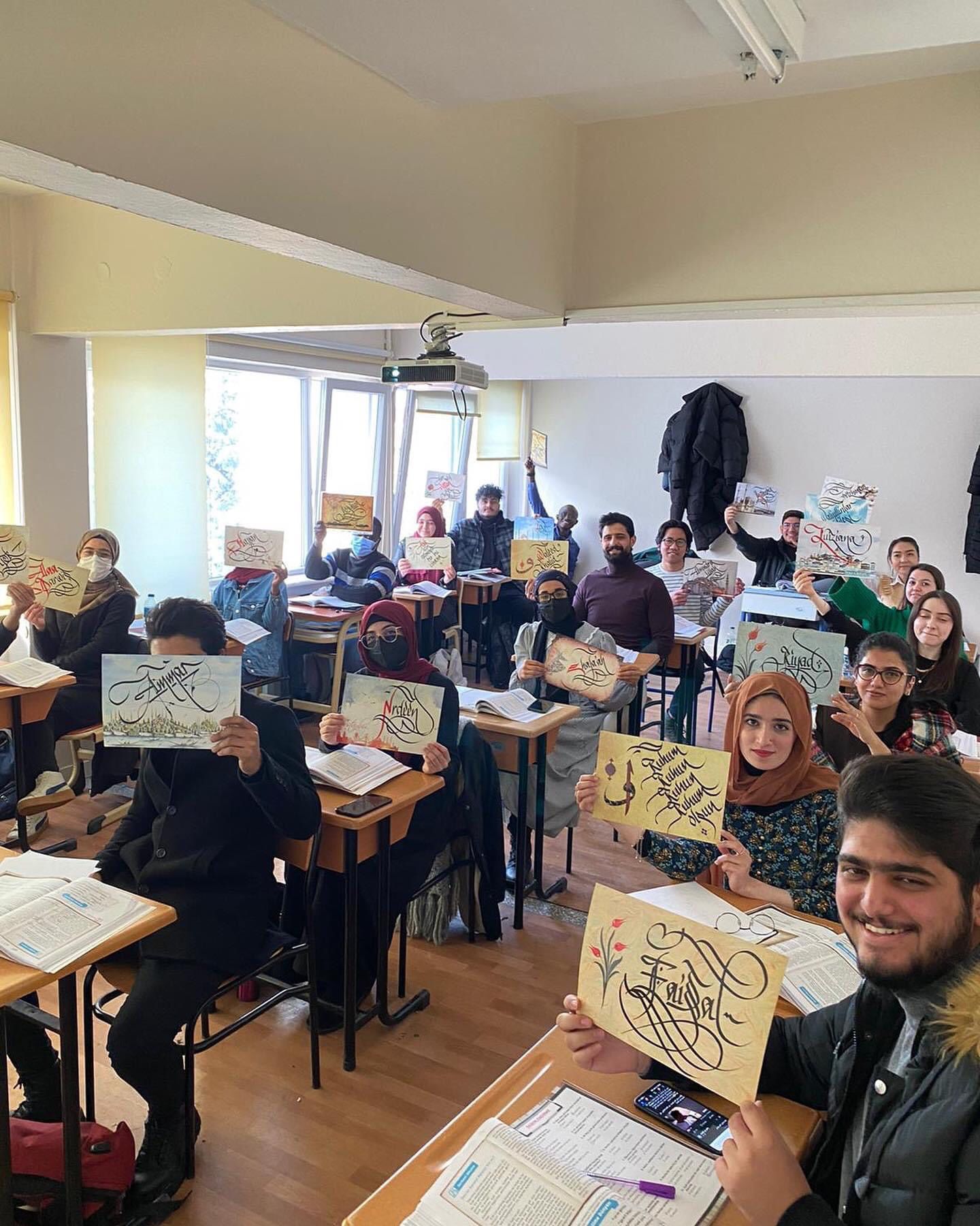 Kaligrafi sanatçısı Mehmet BAĞÇEVLİ'den AYBÜ DİLMER Kurslarına Ziyaret