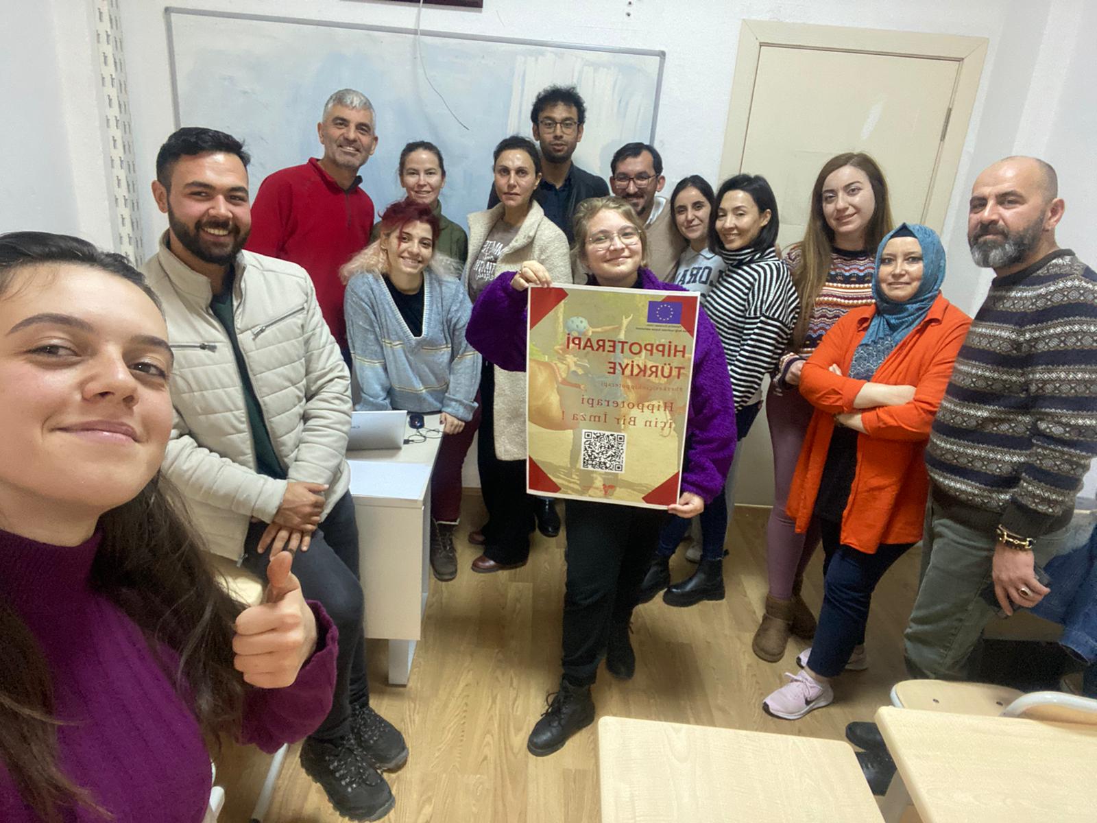 AYBÜ ÖĞRENCİLERİNDEN AVRUPA BİRLİĞİ HİPPOTERAPİ TÜRKİYE PROJESİNE TAM DESTEK