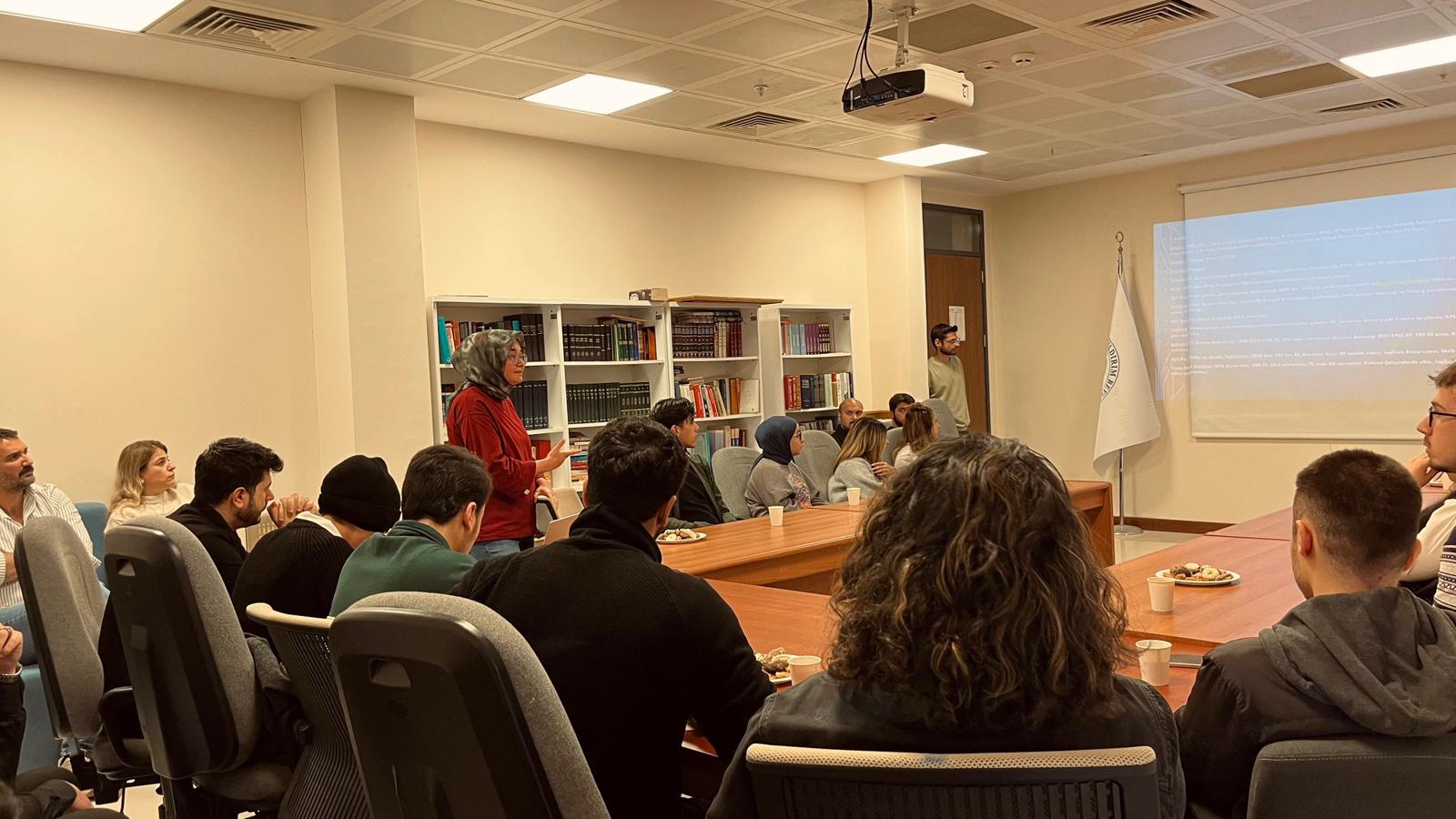  “Mezuniyet Sonrası Kariyer Alternatifleri ve Başvuru Süreçleri” Etkinliğini Gerçekleştirdi