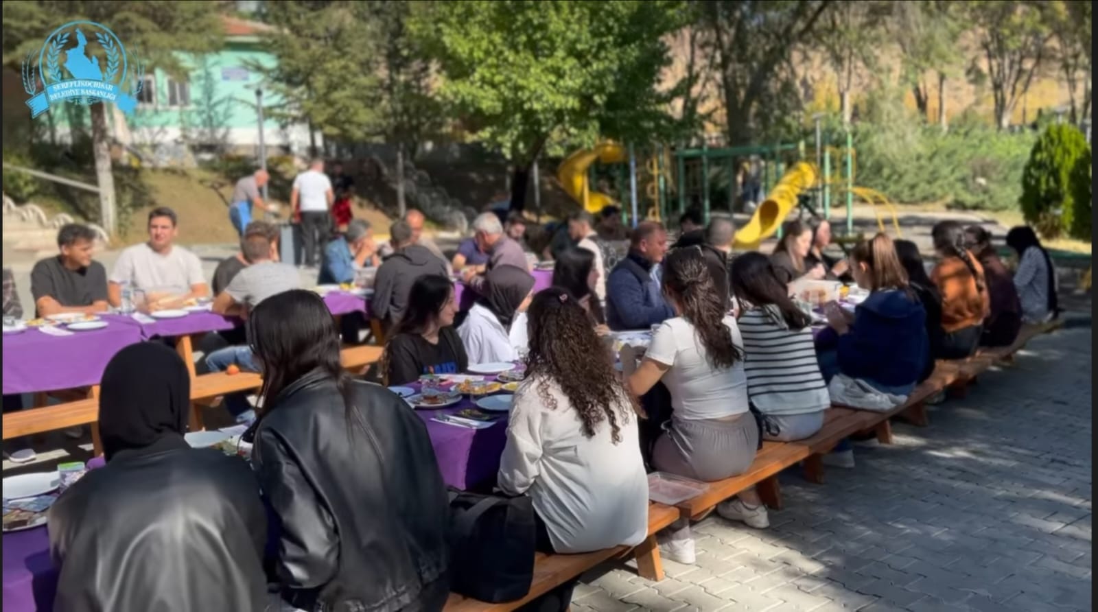 Öğrencilerimiz Şereflikoçhisar İlçemizi Tanıtım Etkinliği kapsamında Aile Piknik Alanı ve Hirfanlı Barajı Tesislerini Gezdiler.